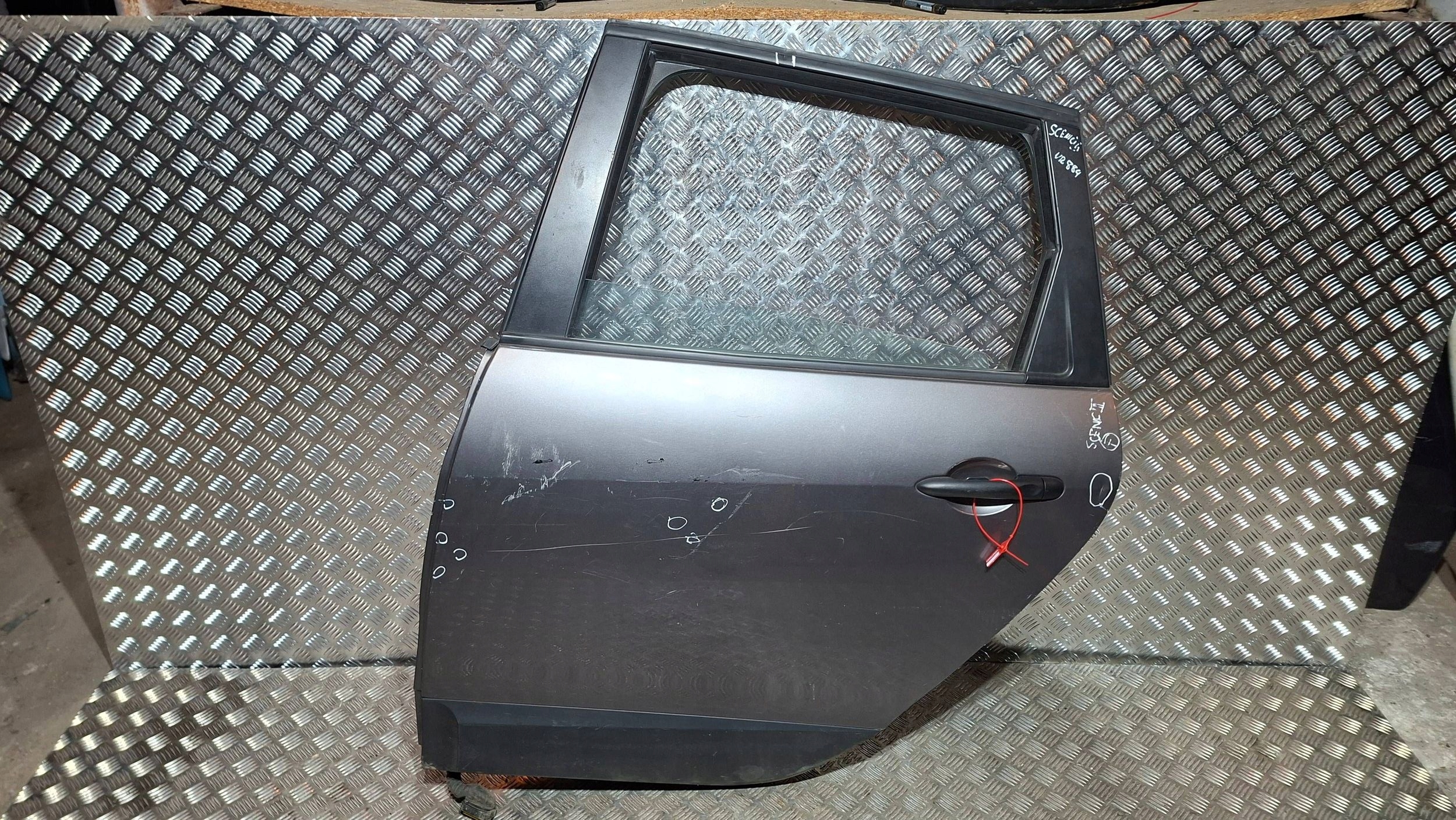Tür links heck RENAULT SCENIC III 2009