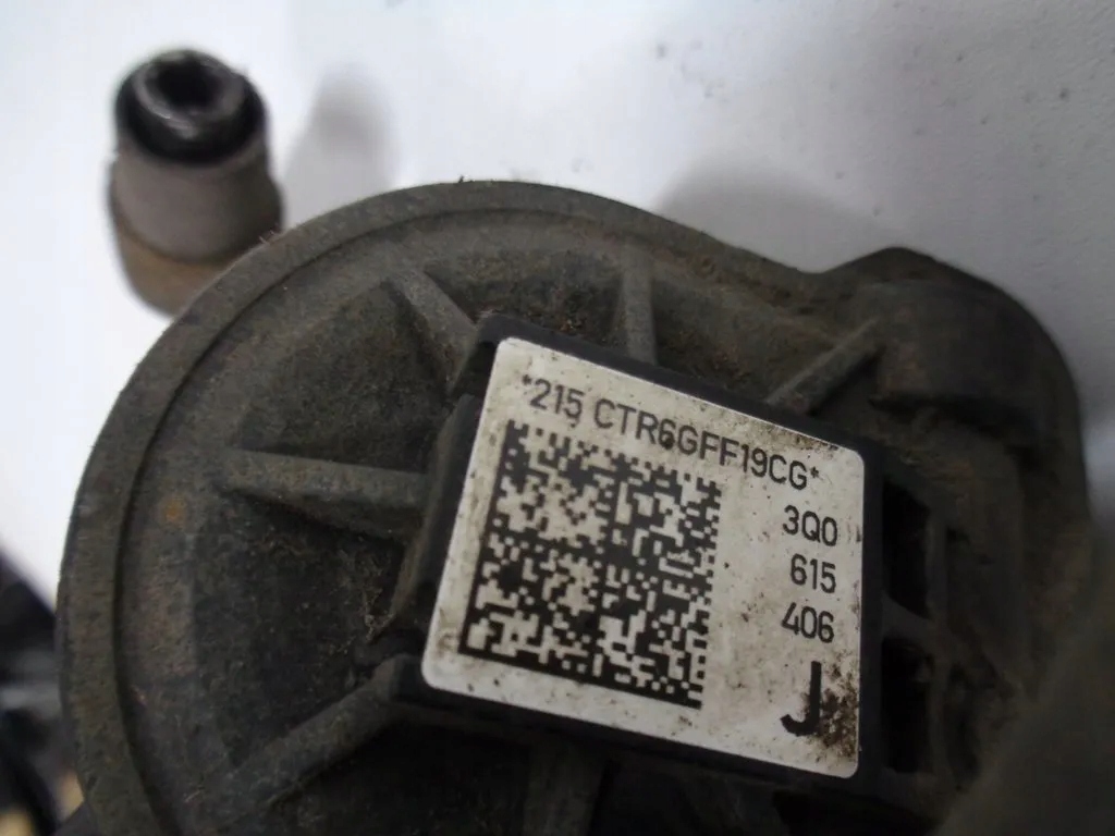 VW PASSAT B8 SUPERB III caliper brake right rear part
