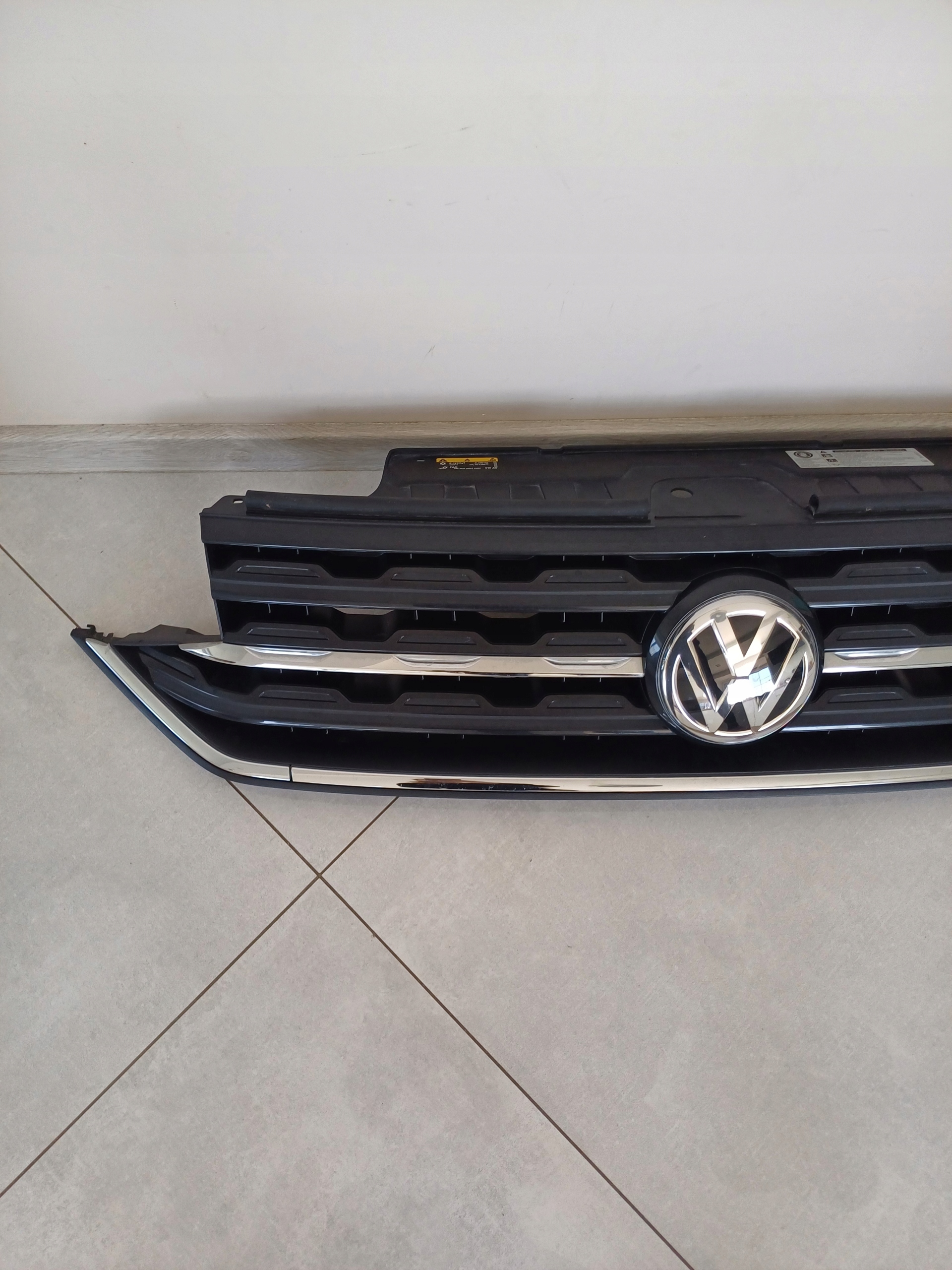 Grille VW T- CROSS 2GM853653A