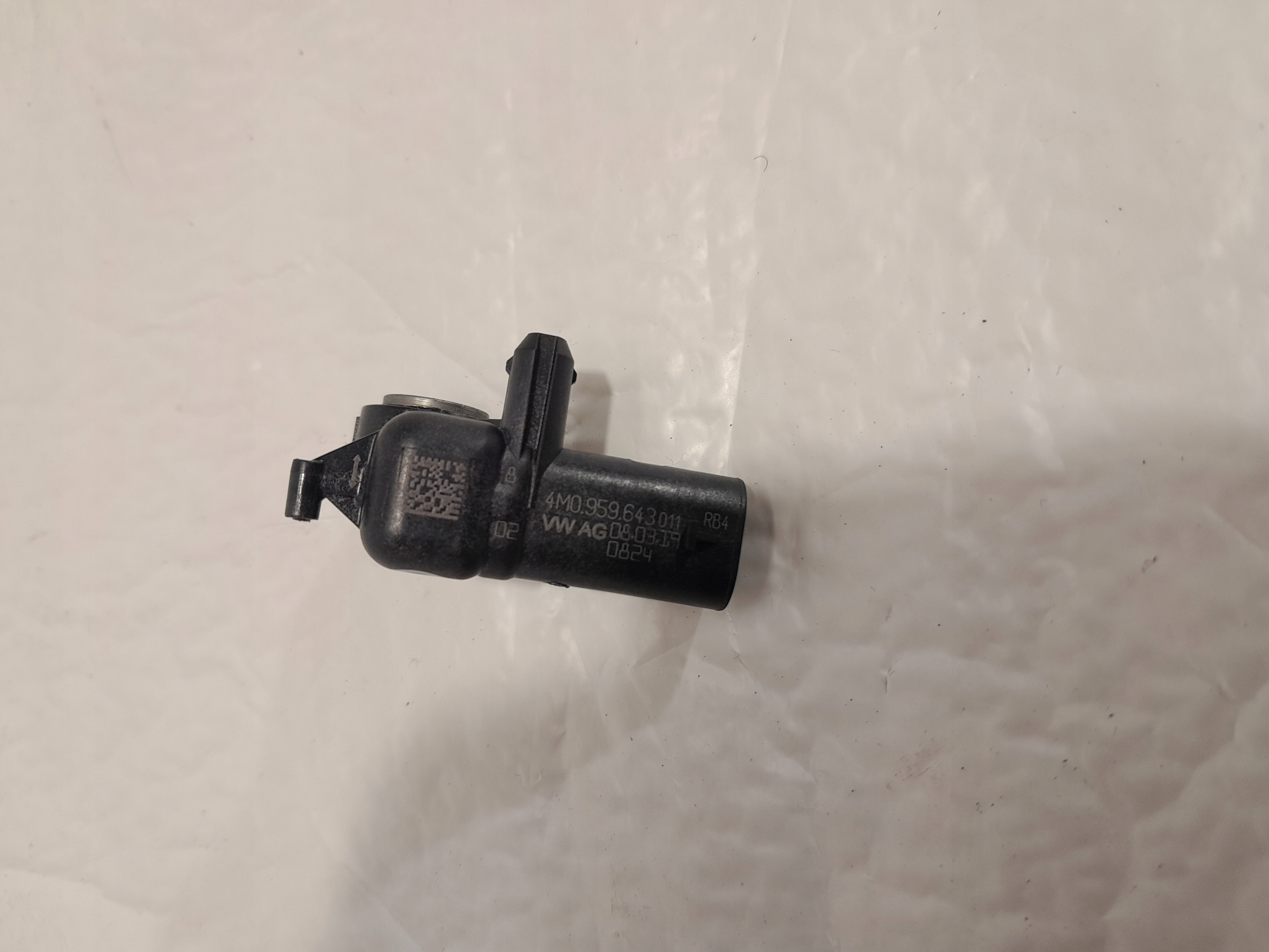 AUDI A4 A5 F5 8W impact sensor 4M0959643