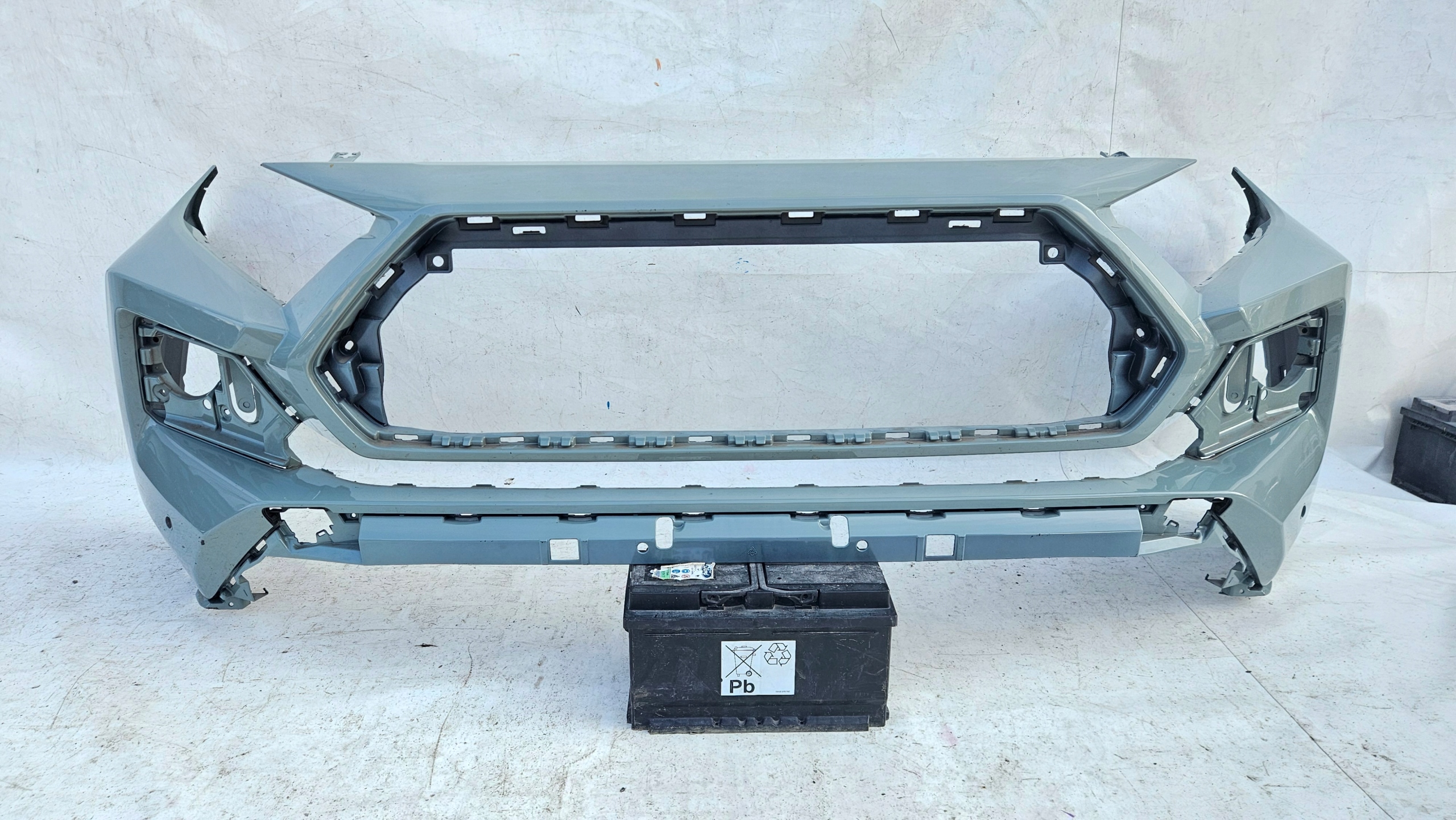 ZDERZAK TOYOTA RAV4 V LIFT 2022-> PRZÓD PDC PRZEDNI za 890.00PLN z ...