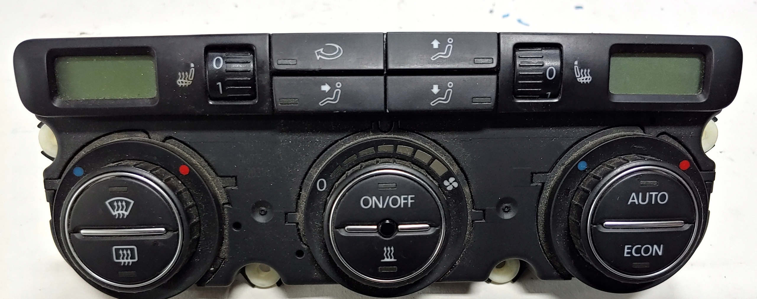 3C0907044AE - Панель кондиционера Vw Passat B6 05-EU