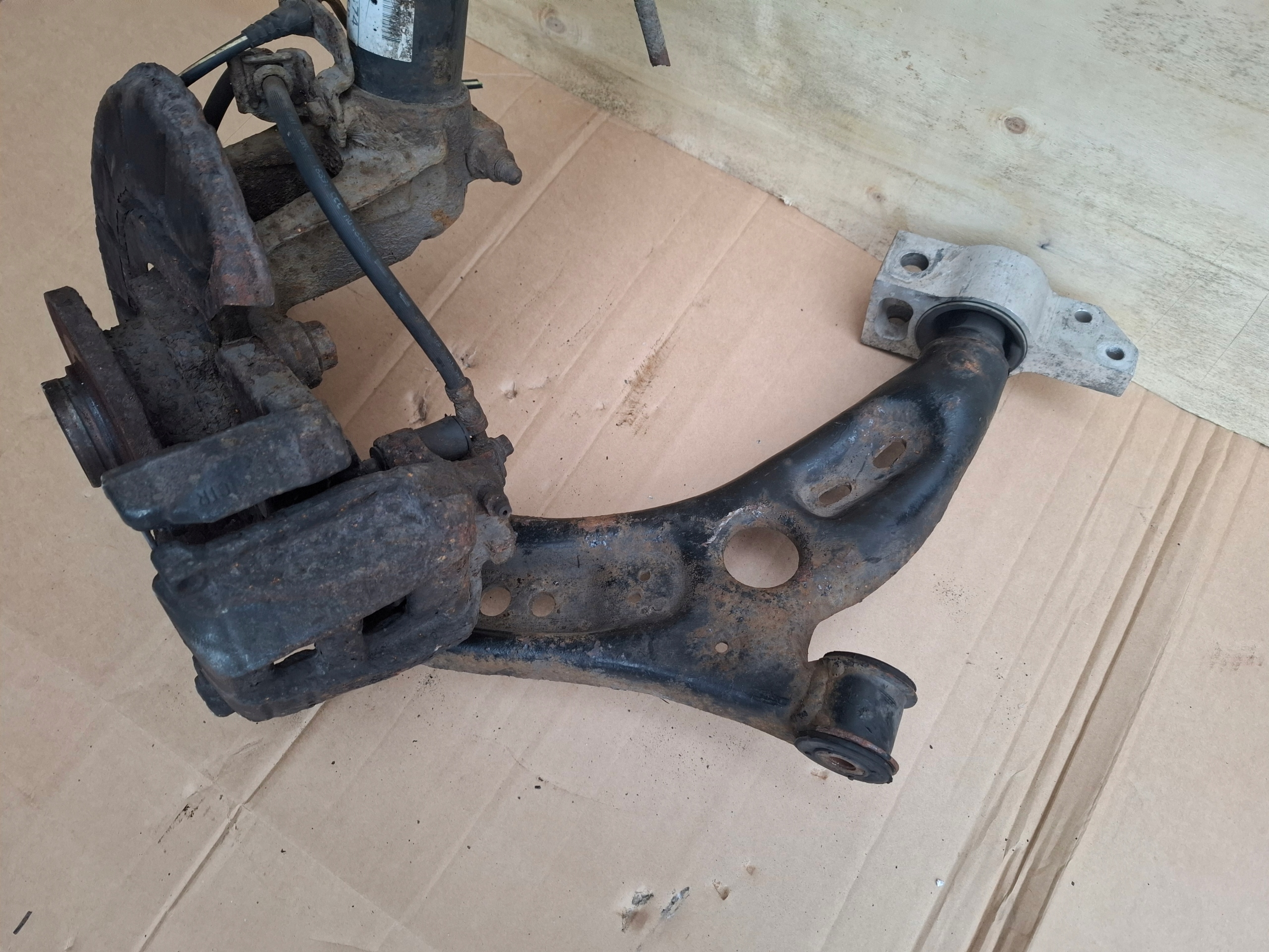 McPherson swing right front 2.0TDI VW TIGUAN and 14r