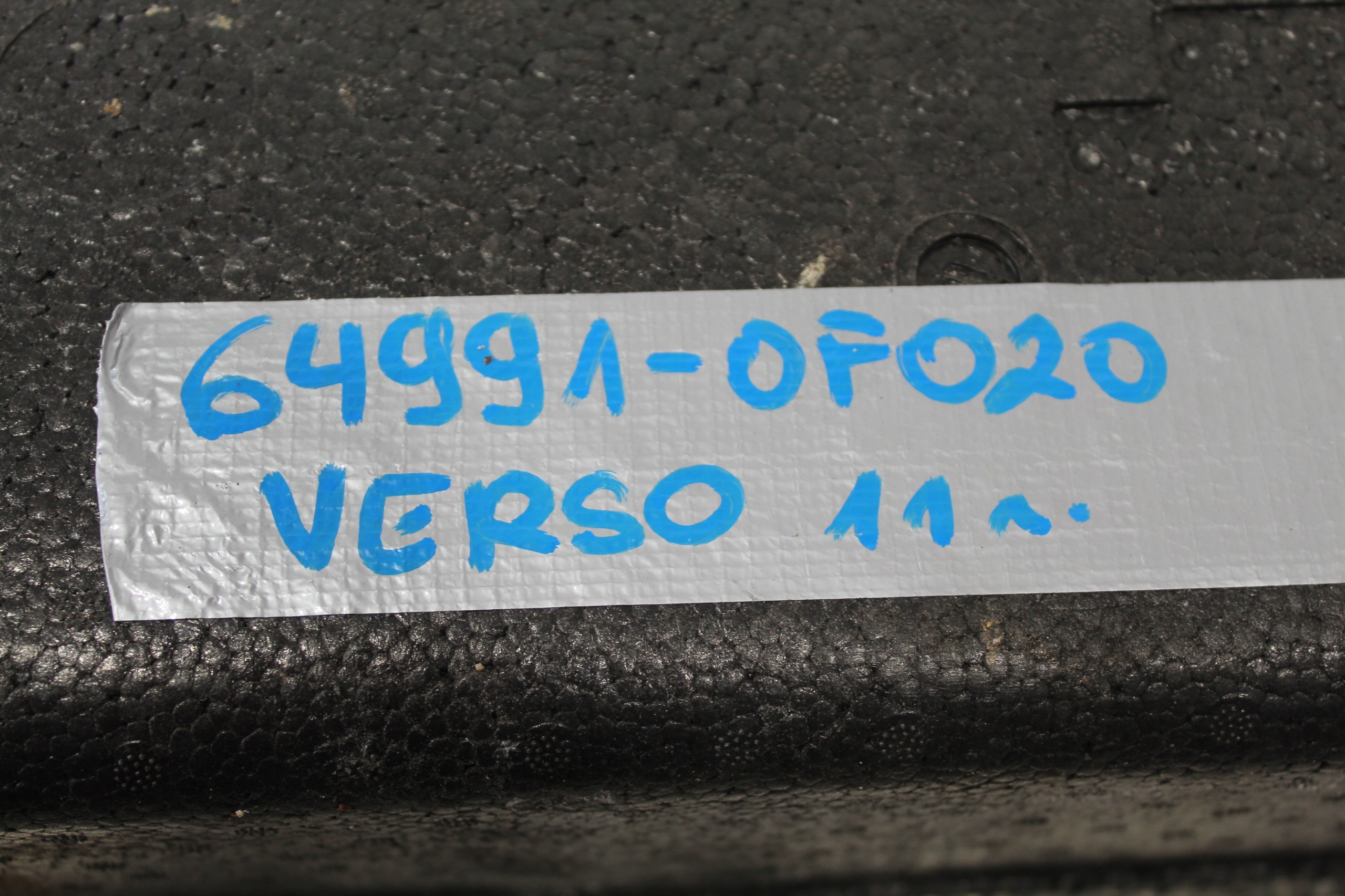 POLYSTYREN FÜLLUNG TOYOTA VERSO 64991-0F020