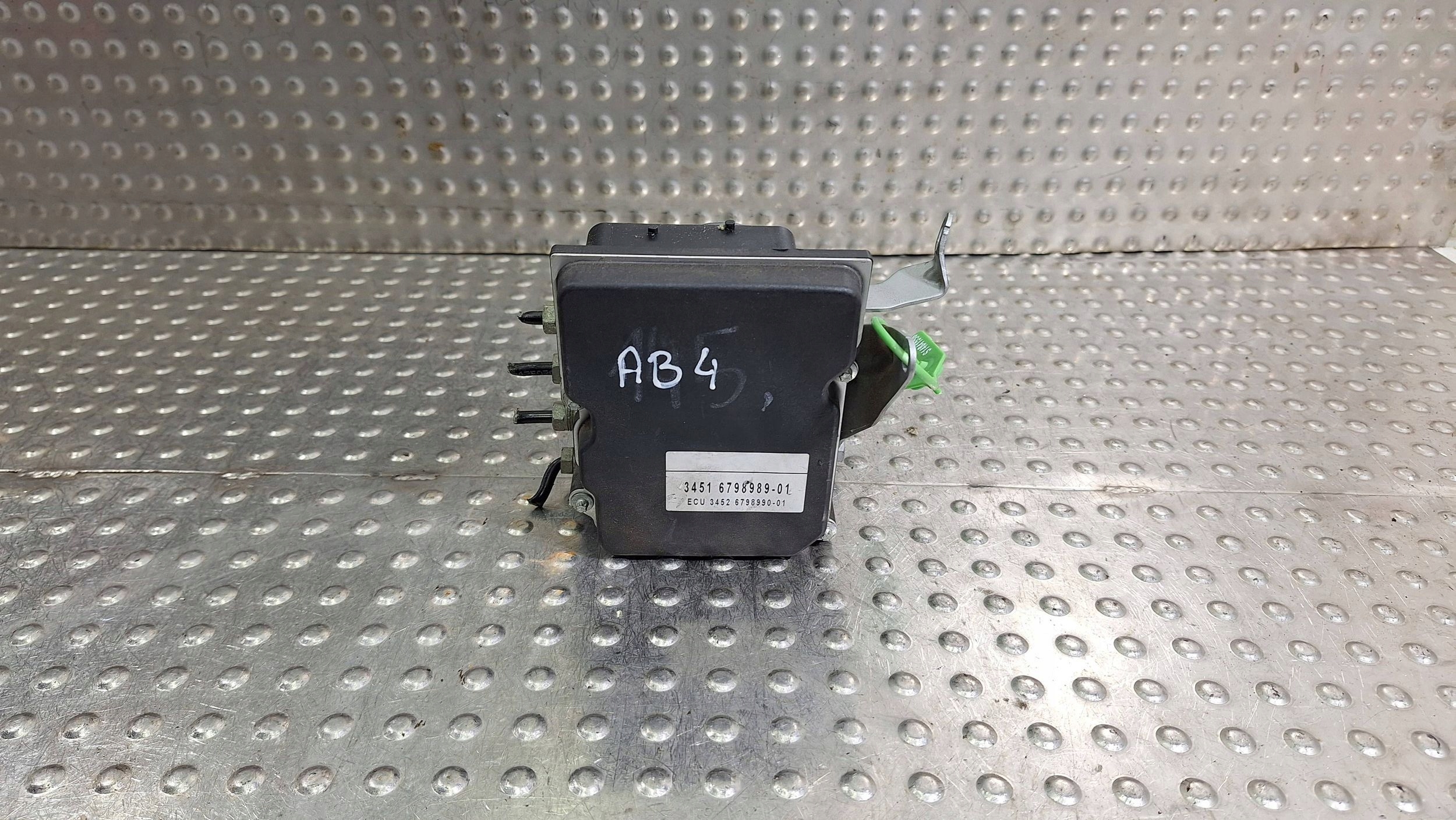 pump control unit ABS 6798990 6798989 0265951101 BMW X1 E84 2.0 D