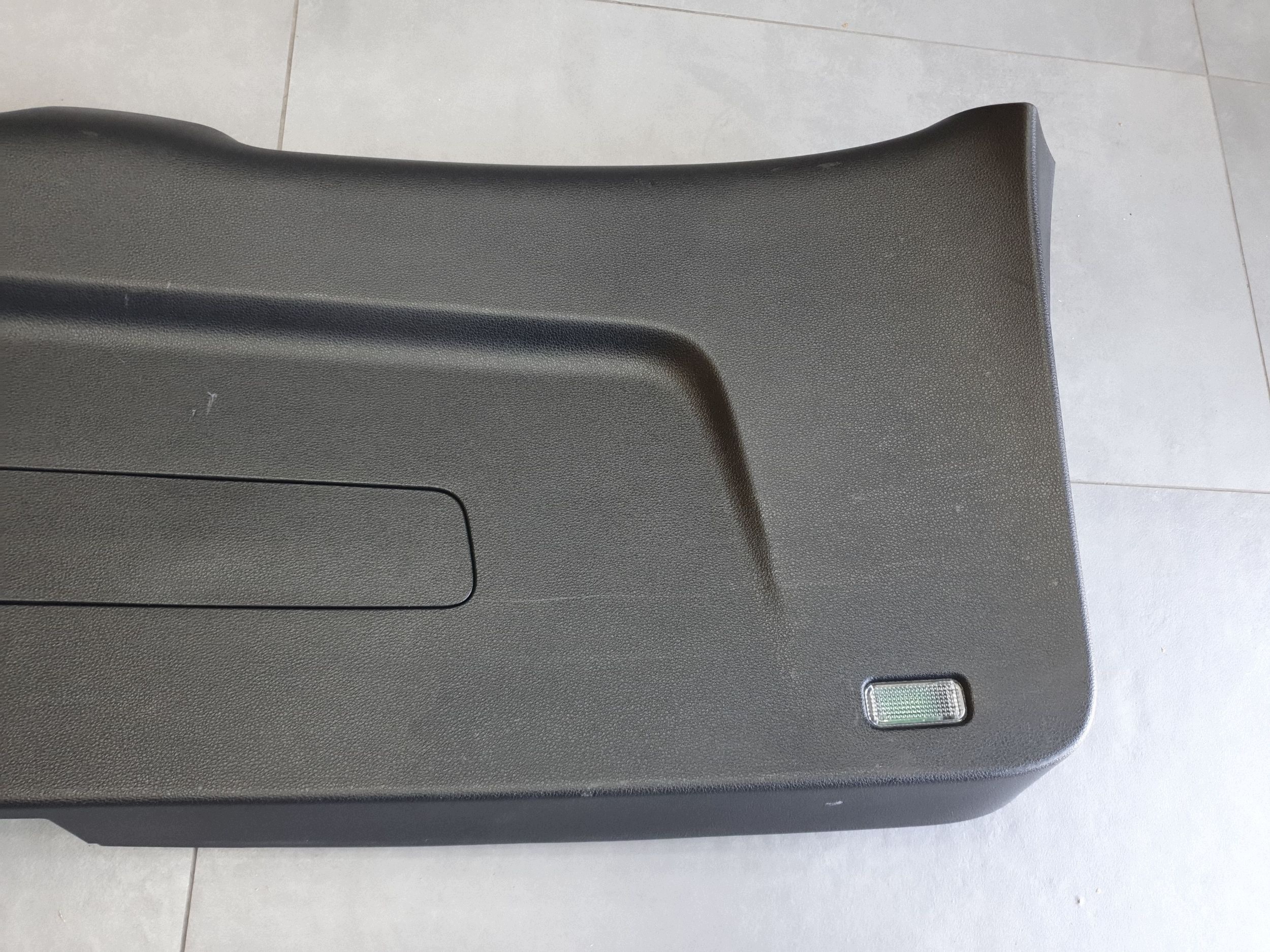 Audi Q7 4M upholstery bonnet boot 4M0867973B