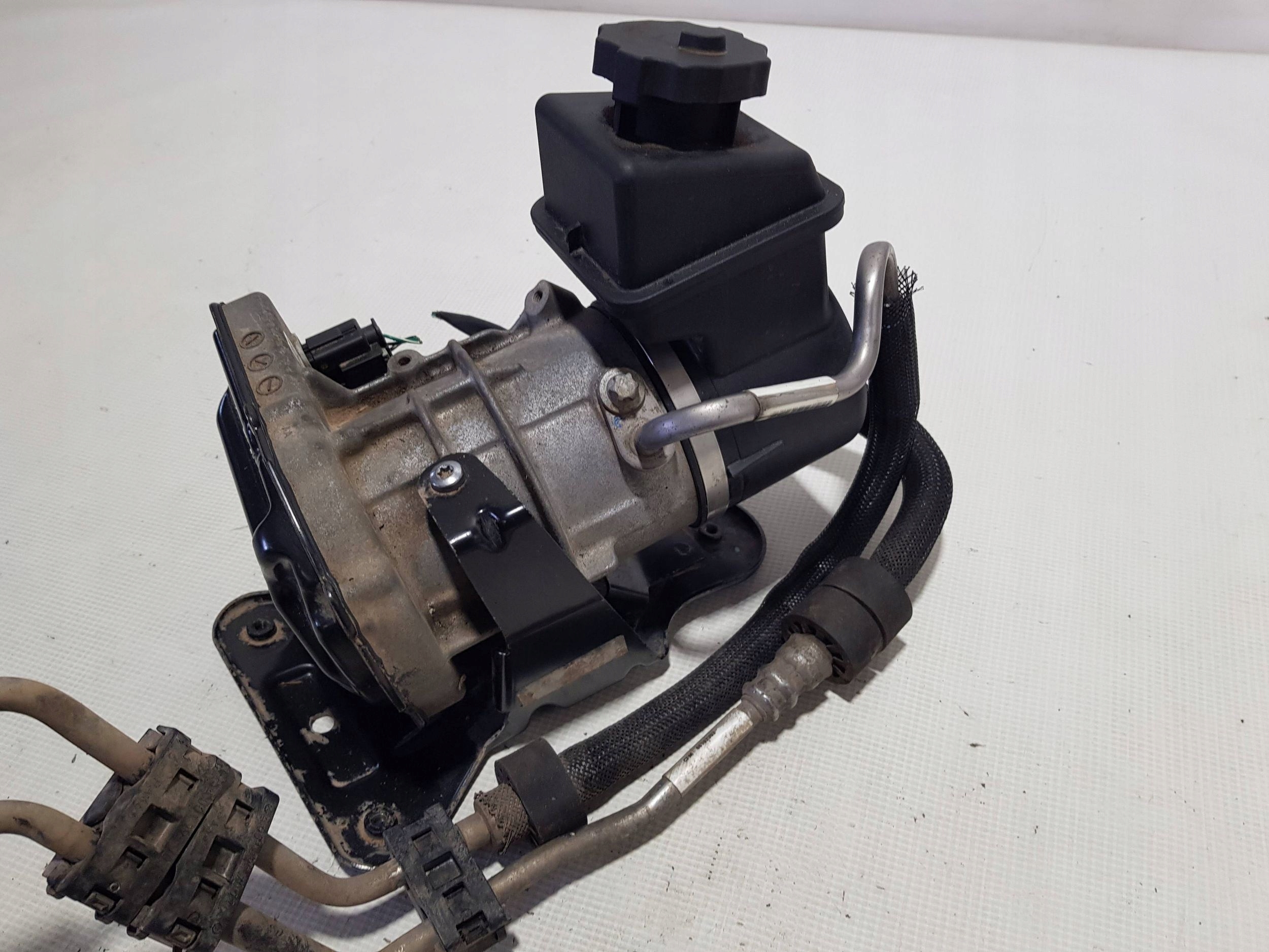 MERCEDES W251 ML W164 LIFT servo pump electrical