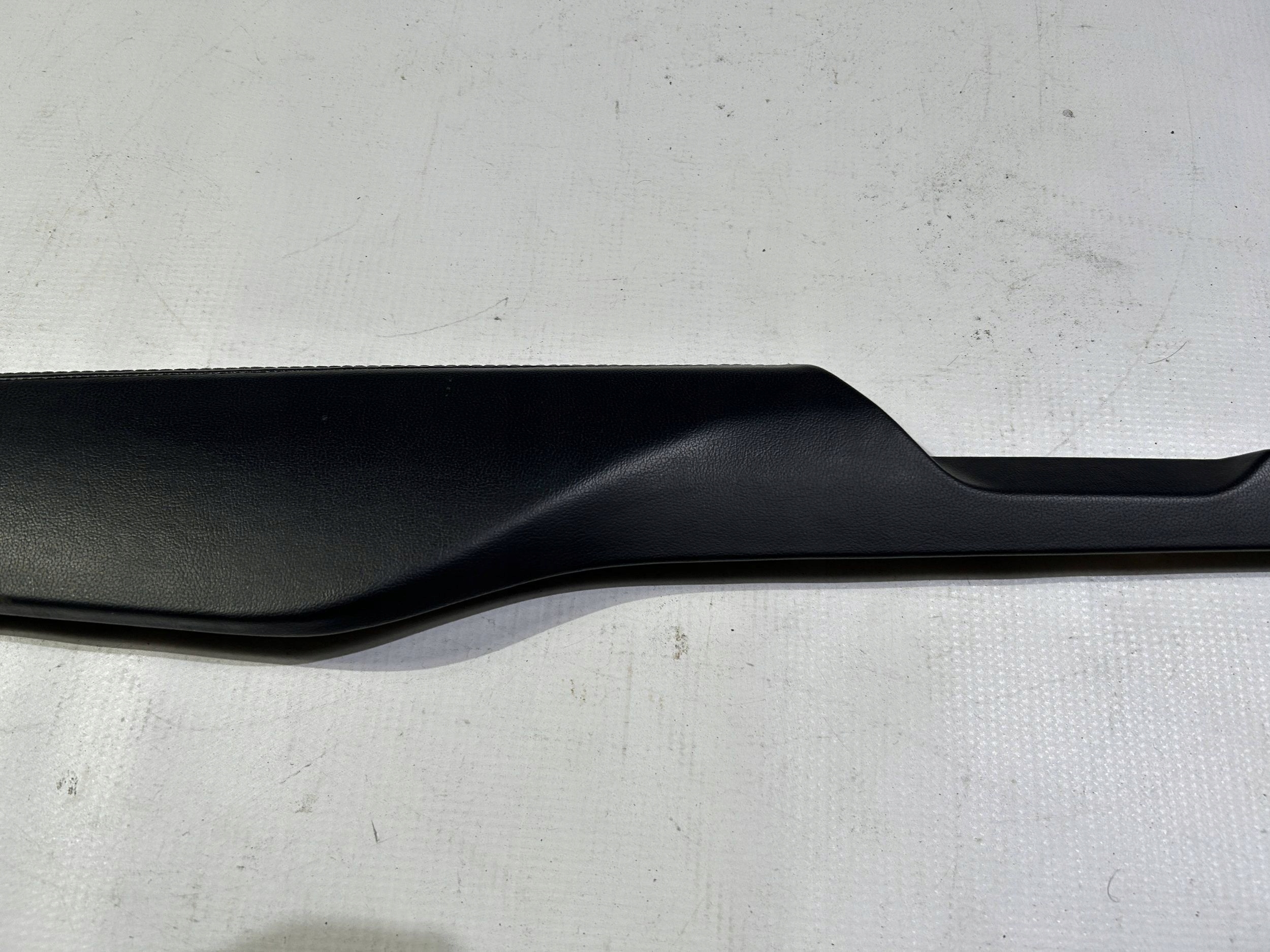 side upholstery side tunelu srodkowego Chevrolet Corvette C7 2014r