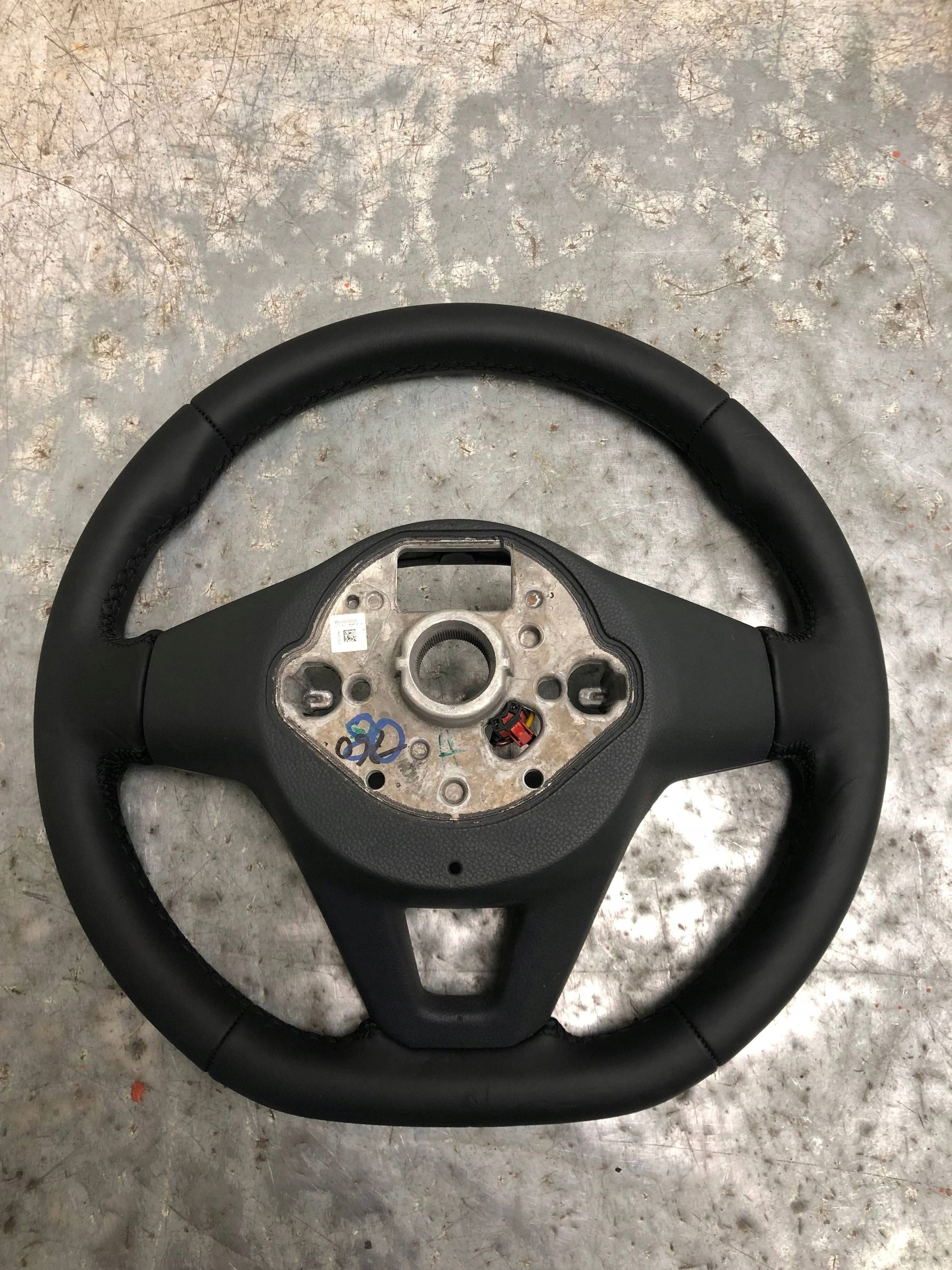 lenkrad Leder MULTIFUNKCJA DOTYKOWA VW ID4 ID.4 10A419089