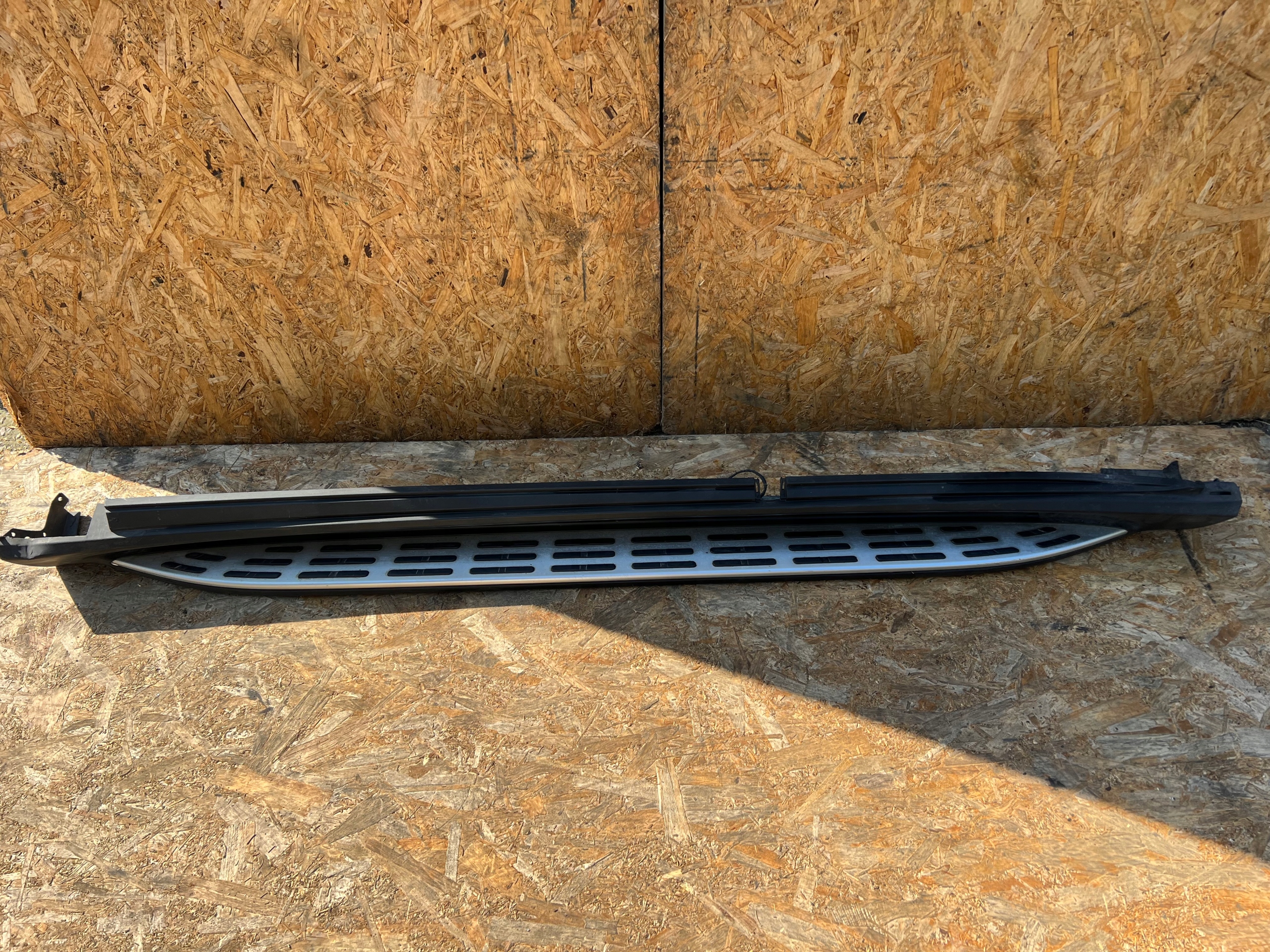 moulding threshold cap left MERCEDES GLE W167