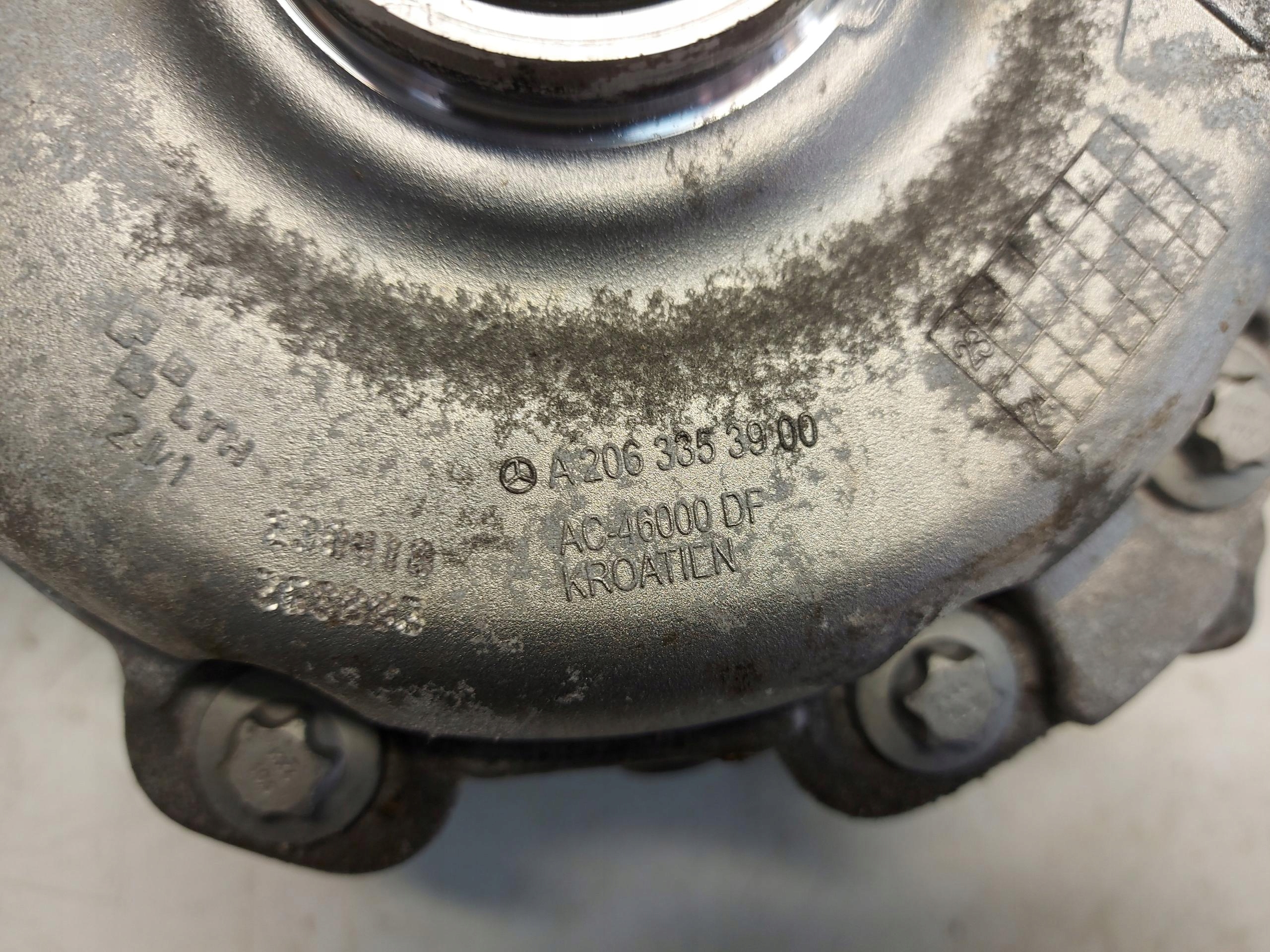 Mercedes W254 GLC 220d REDUKTOR gearboxes front A2063353900