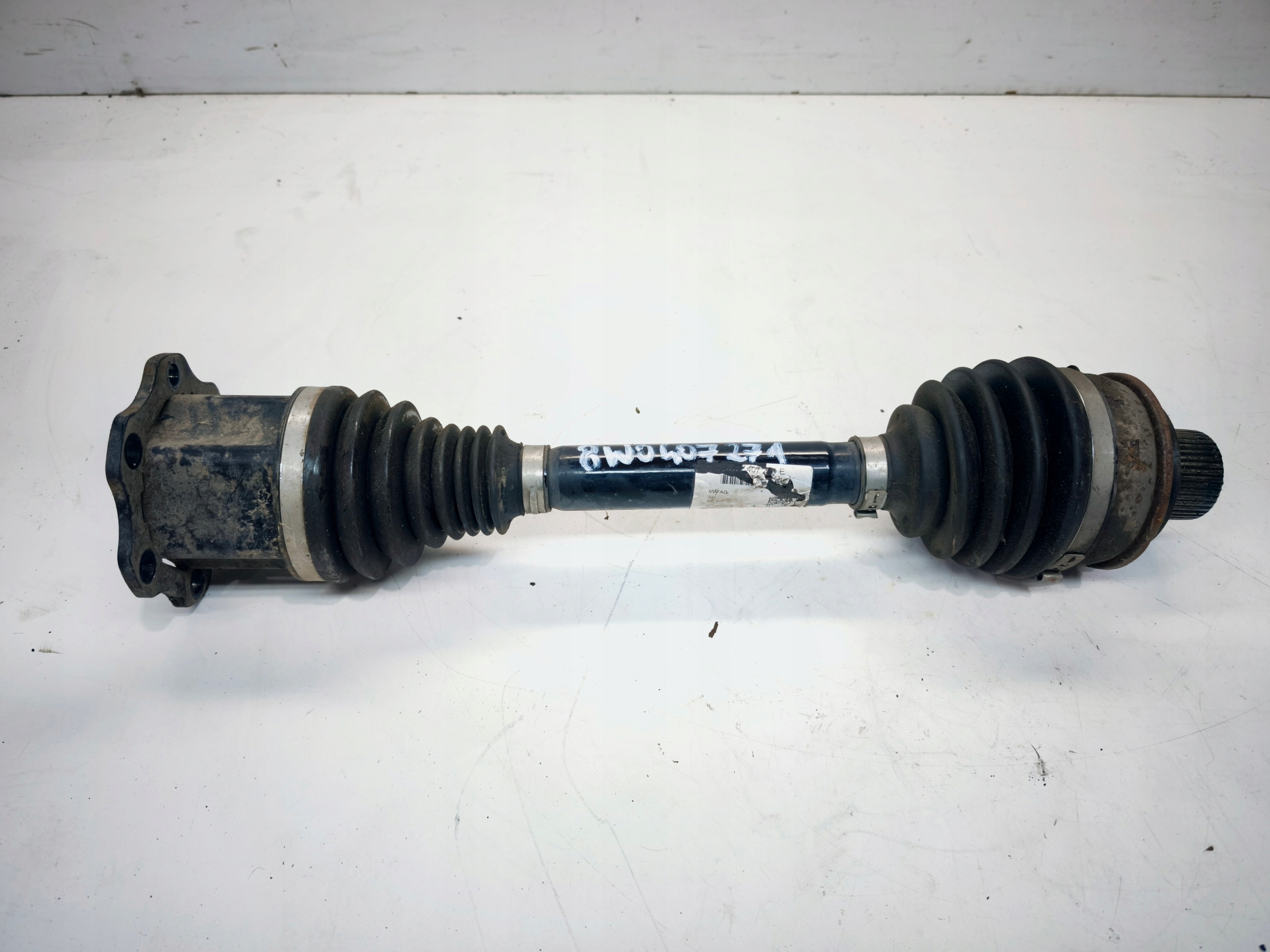 semi-axis left or right front AUDI A4 B9 A5 8W0407271E ***2***