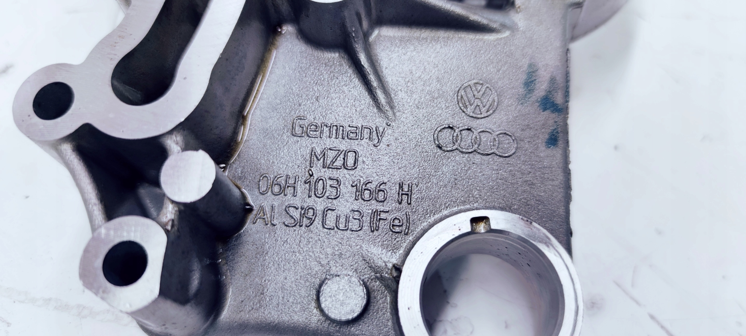 obal WALKOW AUDI A4 B8 A5 1.8 TFSI 06H103166H