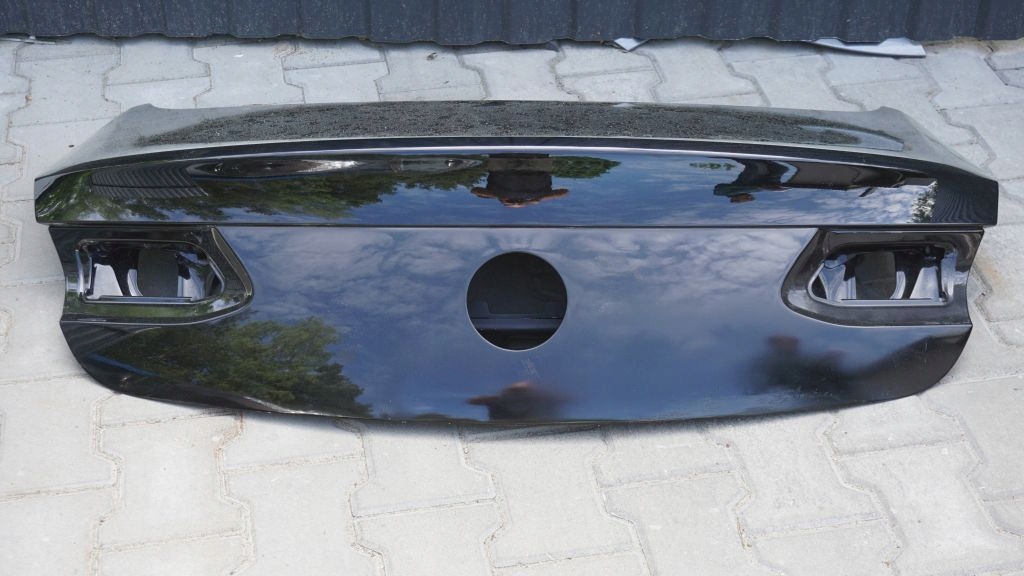 MERCEDES E 238 COUPE - boot doors boot