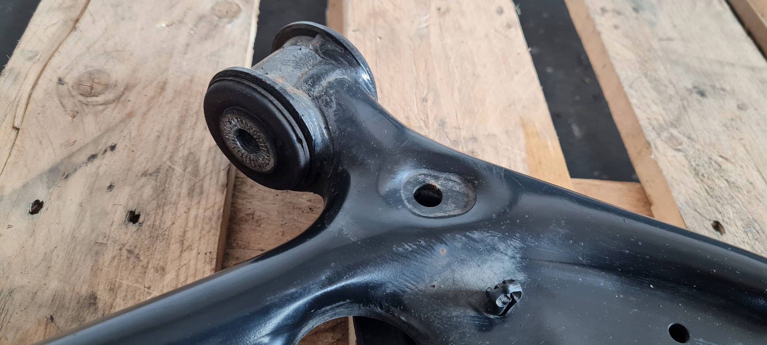 S3 8Y A3 LIFT arm right front front 25R 8Y0407152