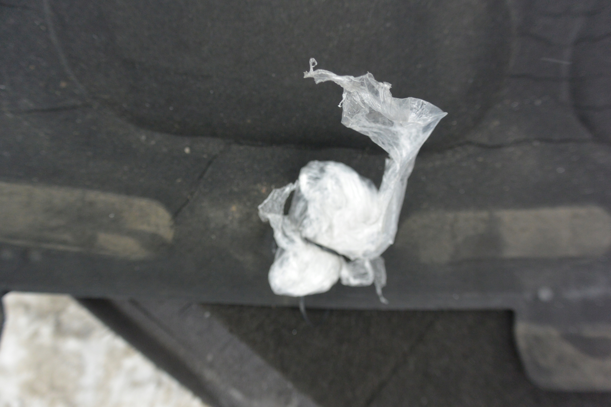PODBITKA INSONORISATION DU CAPOT MERCEDES C-KLASA W204