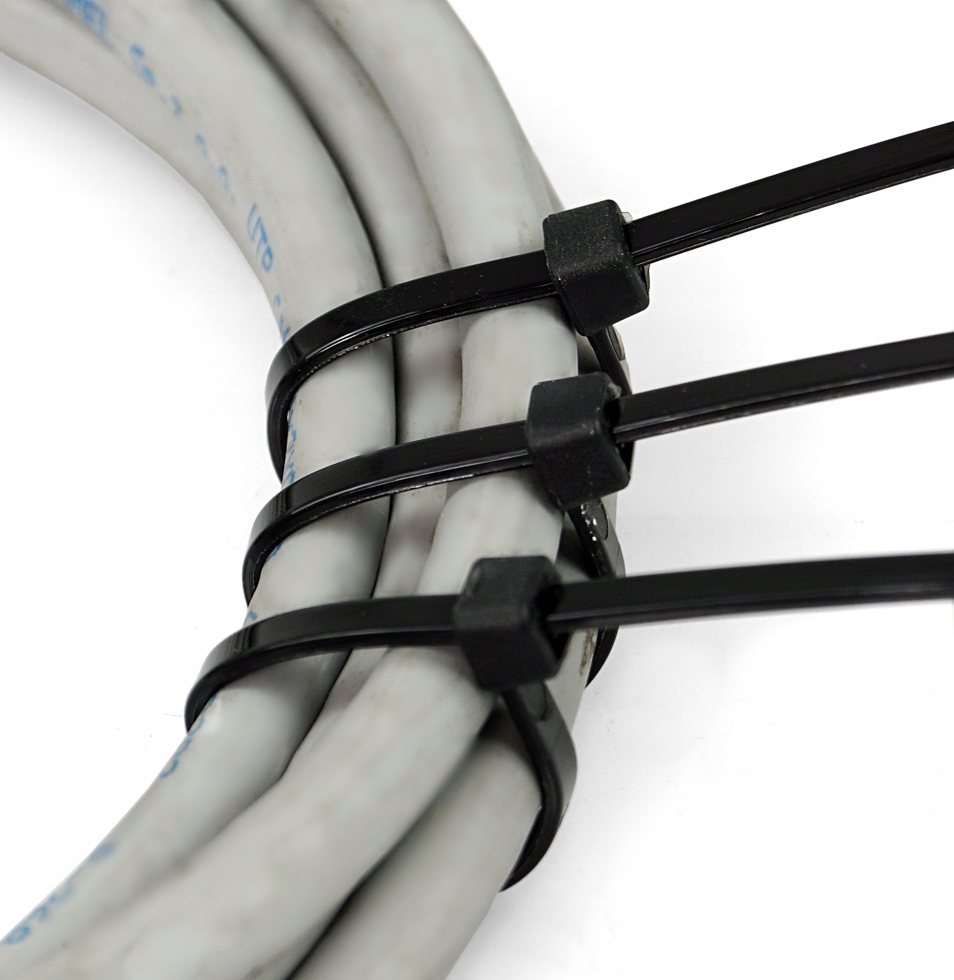 MOCNE OPASKI ZACISKOWE KABLOWE TRYTKI CZARNE TAŚMA 7,6X300 100 SZT Długość 300 mm