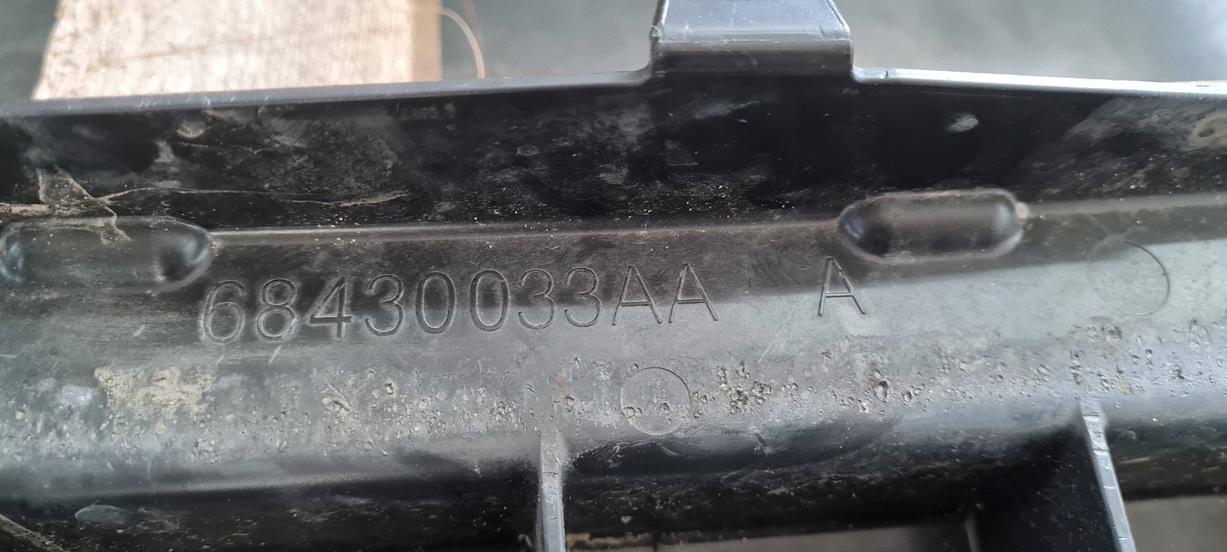 Chrysler Pacifica 2022 cap ABSORBER of a bumper front 68430033AA