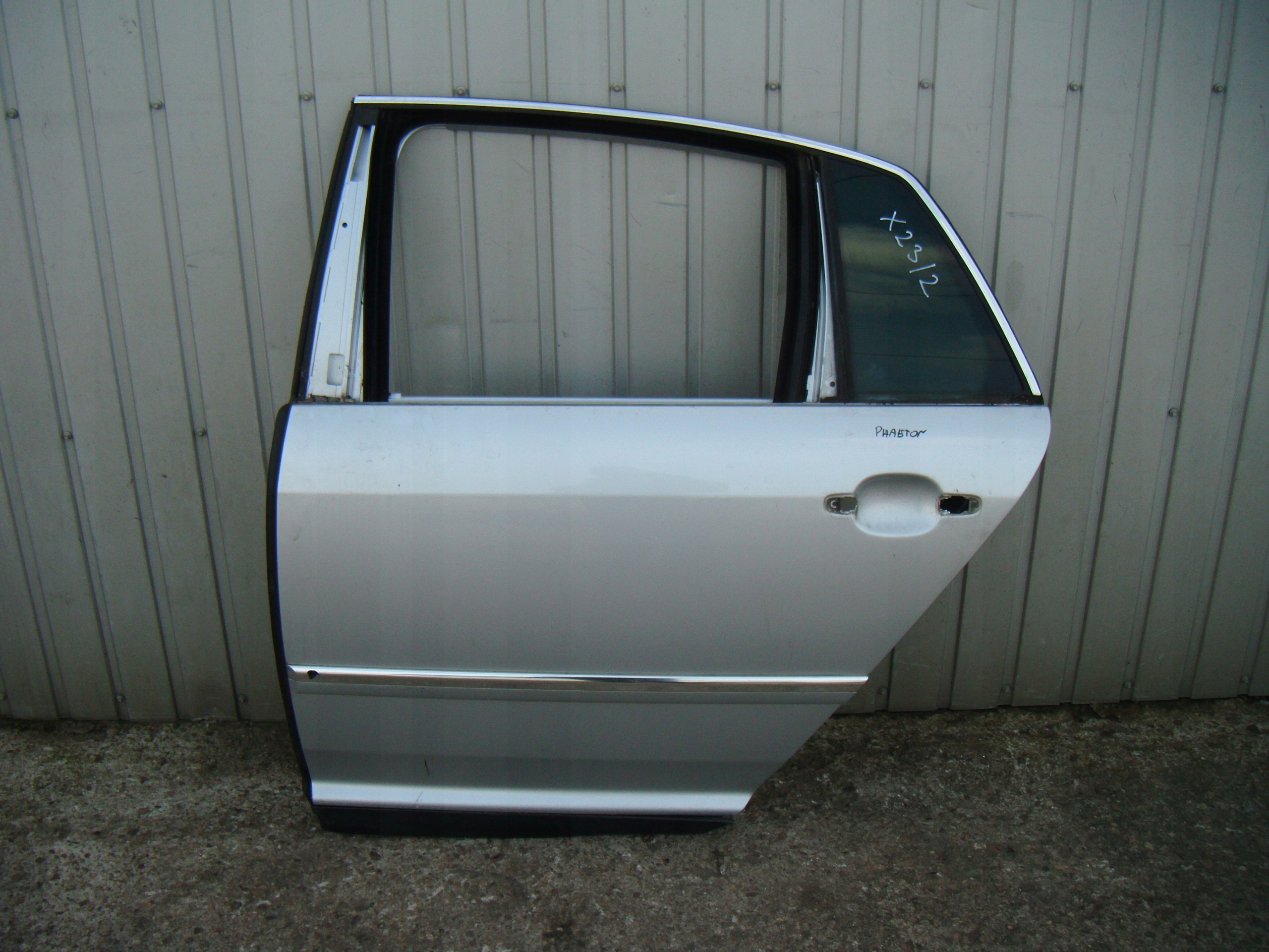 VW PHAETON LG9R DRZWI LEWY TYŁ
