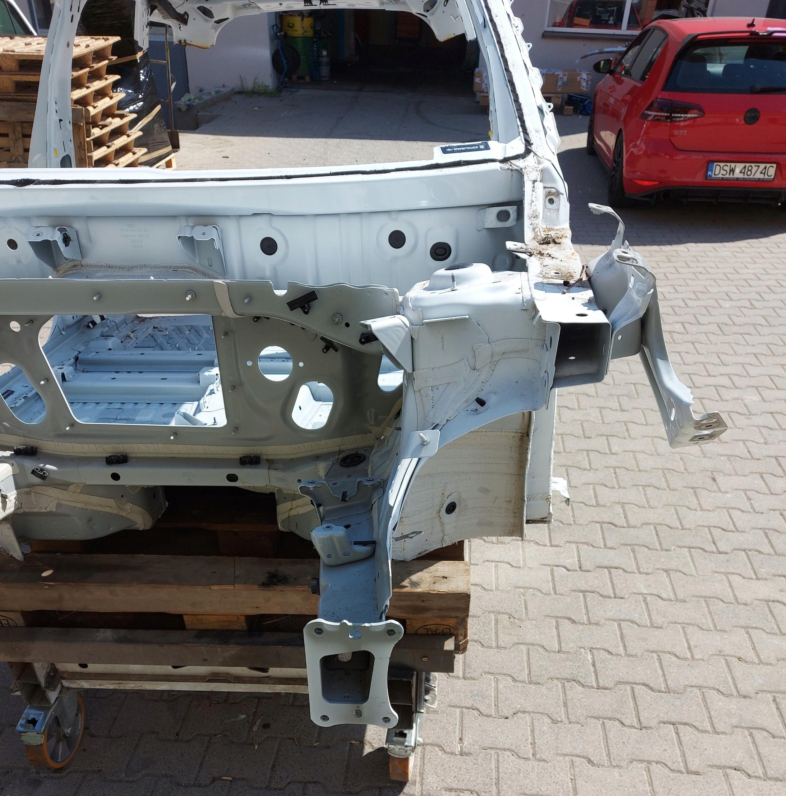 Ford Explorer Capri VII R2KB pillar threshold quarter front left 7VTAWWA