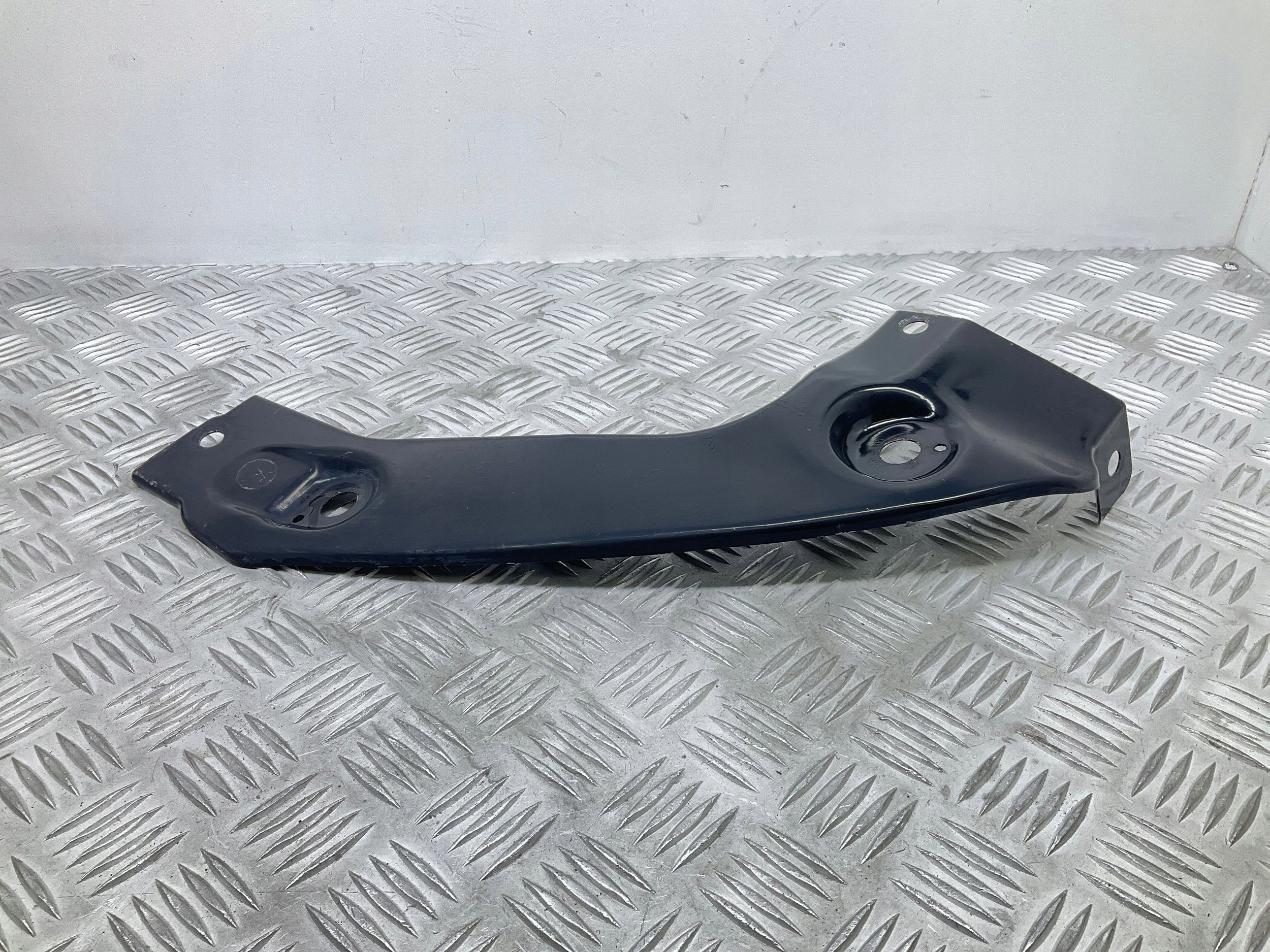 2011 Volkswagen Scirocco Console Armature Avant 1K8805932