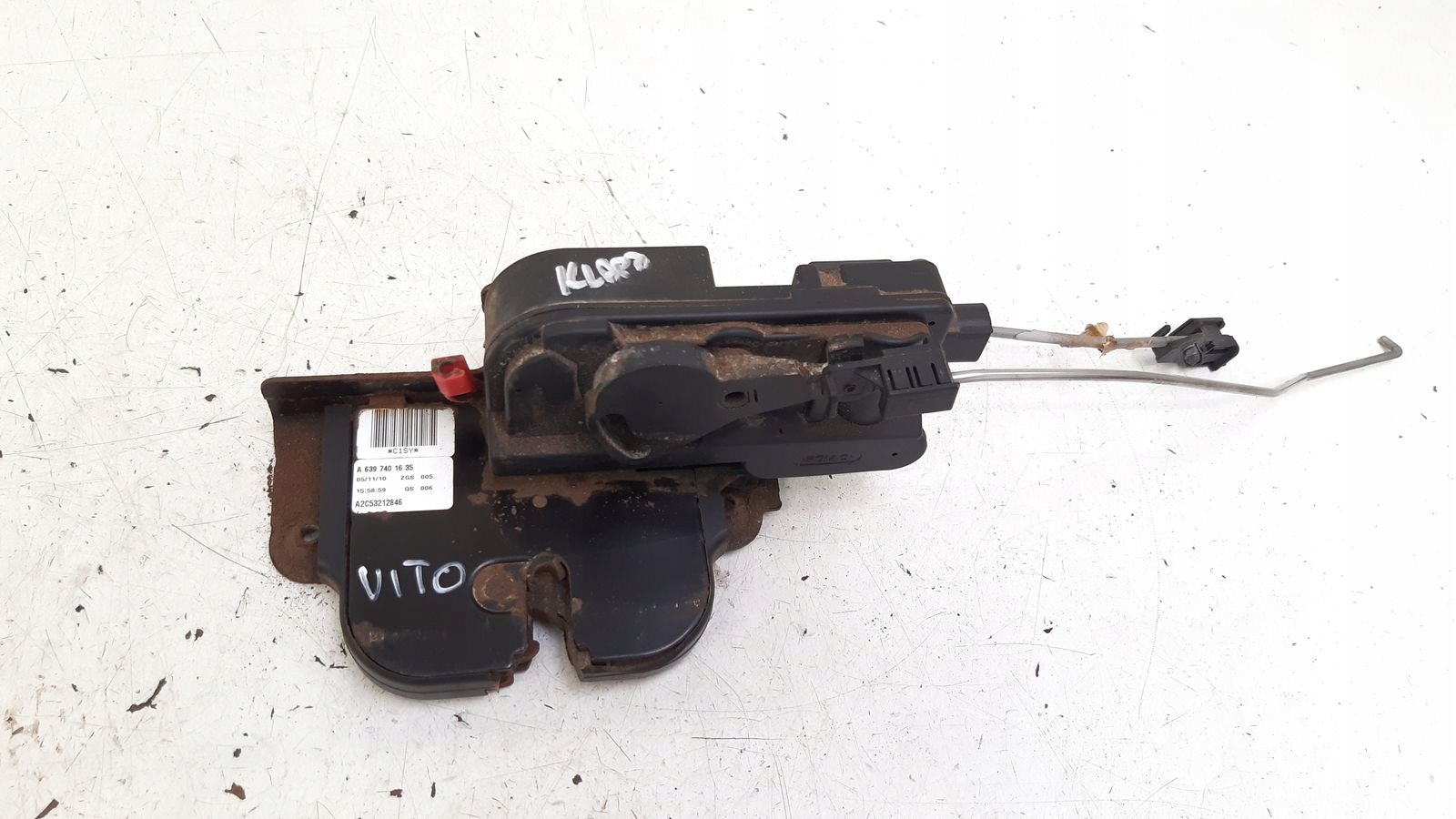 lock bonnet boot Mercedes Vito W639 LIFT LONG 2,2 CDI