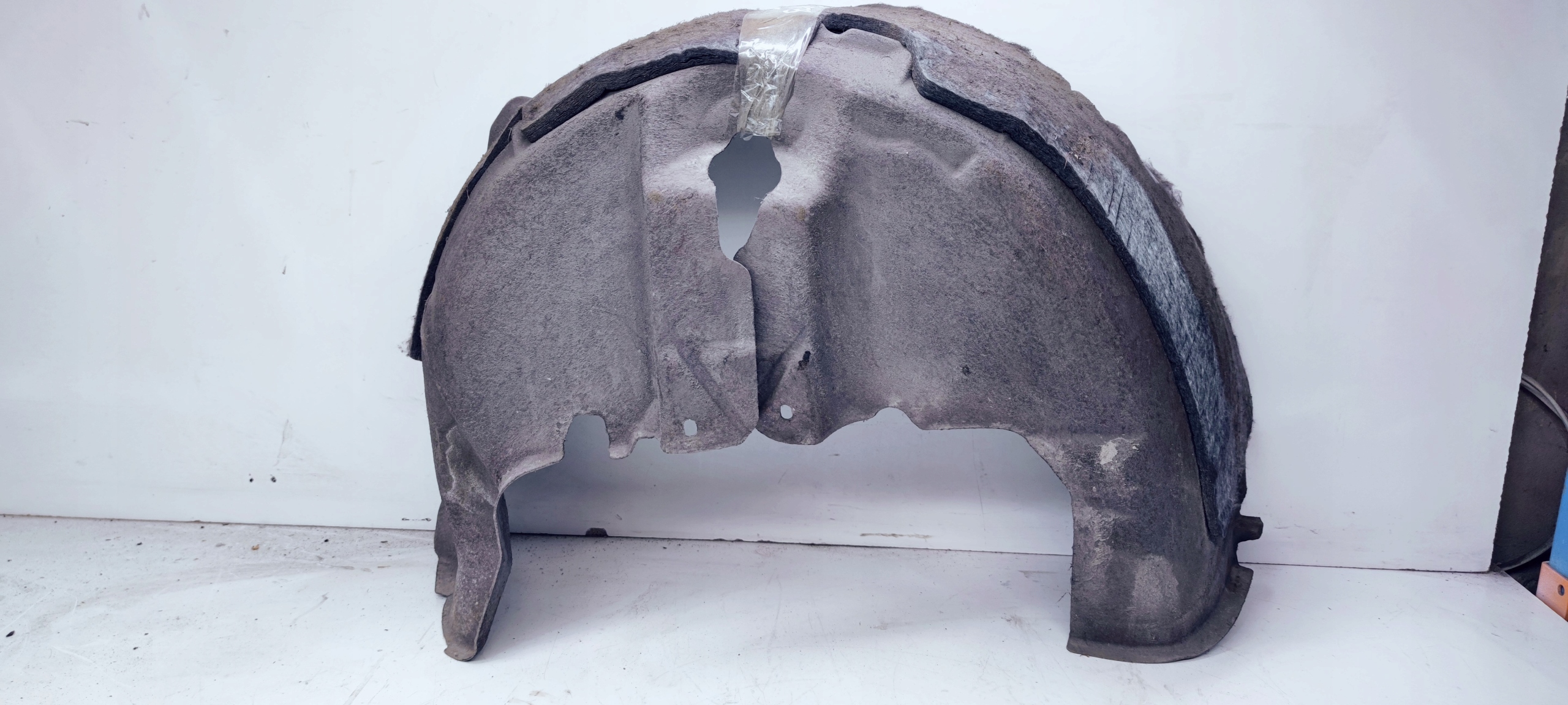 mudguard left rear part AUDI A5 8T8 SPORTBACK MATERIAL