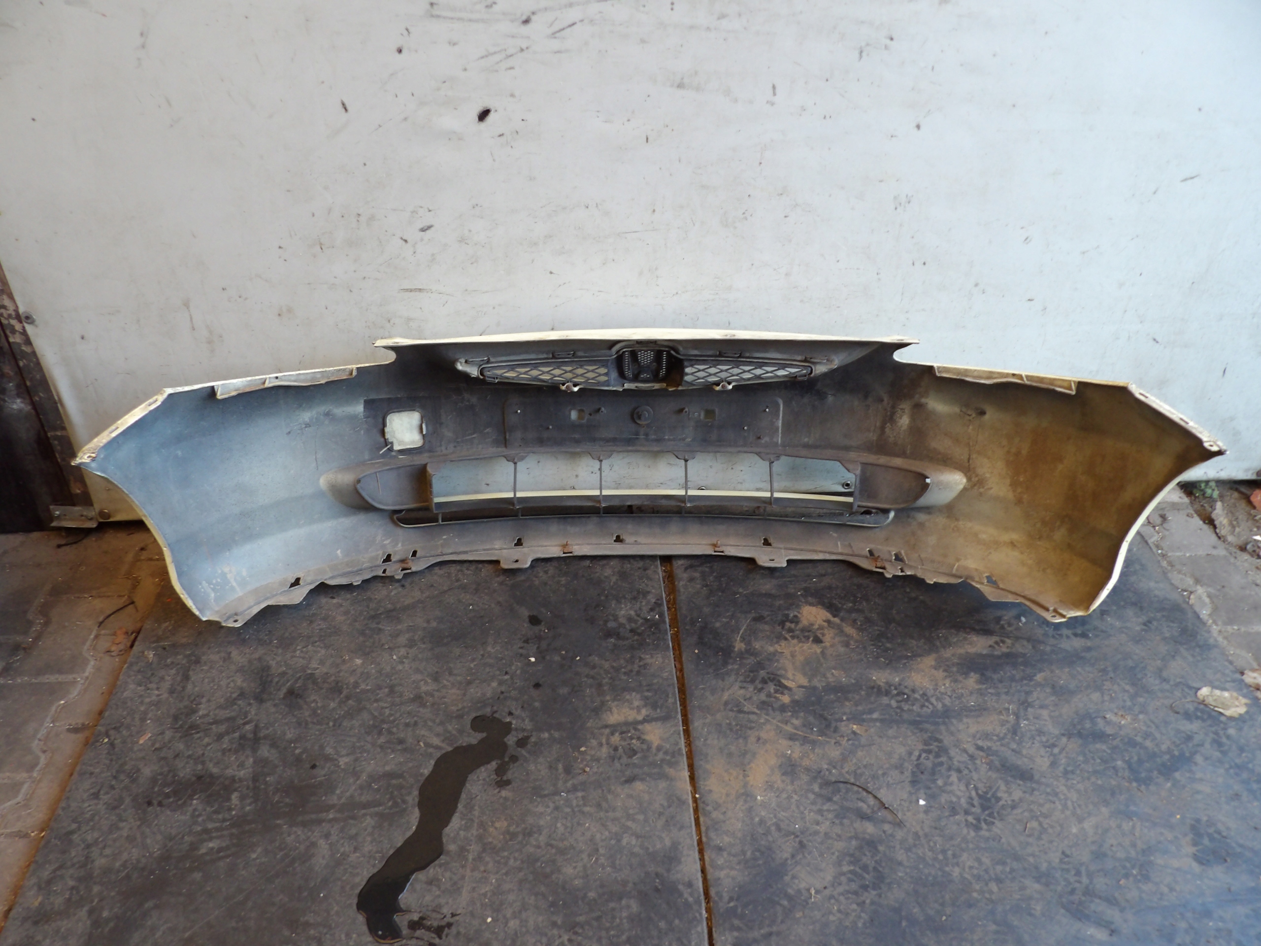 Honda Jazz II bumper front lak. Y63