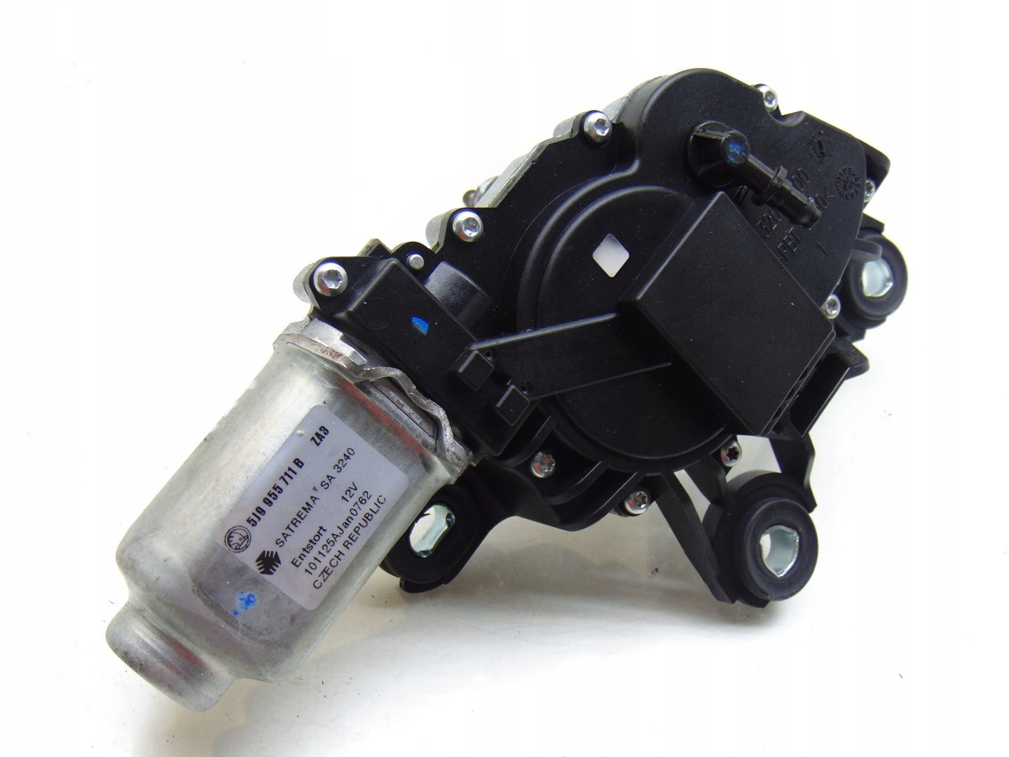 5J9955711B - ДВИГАТЕЛЬ ЗАДНЕГО СТЕКЛООЧИСТИТЕЛЯ SKODA FABIA II ROOMSTER
