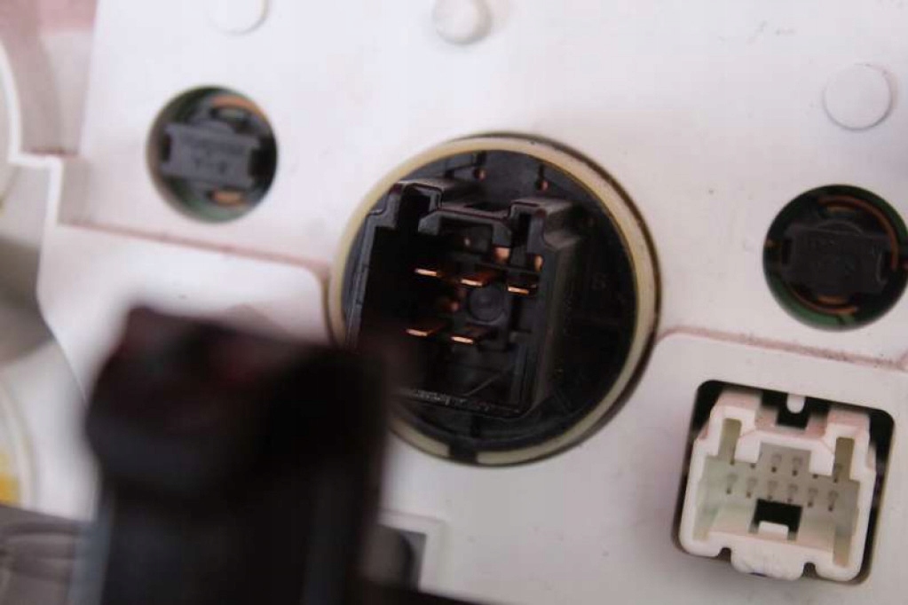 control panel air conditioning devices KLIMY UDF71 MAZDA 2 DE 07-10