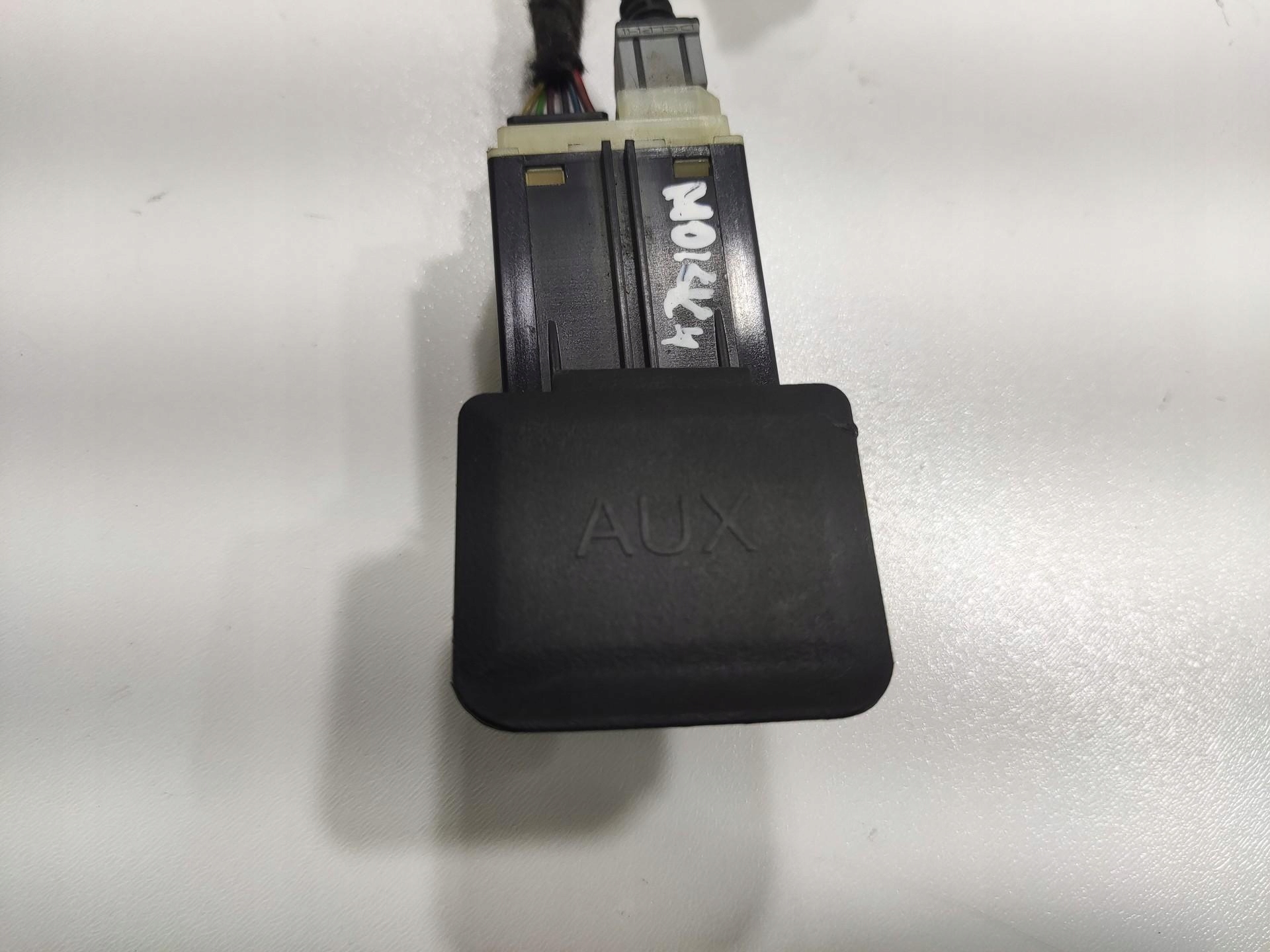 GNIAZDA PORT USB AUX OPEL MOKKA A a 2012-2016 25908967