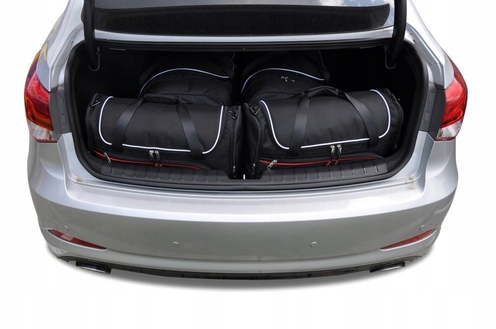 J&j Automotive Sada 4ks cestovných tašiek Aero pre Hyundai i40 Limousine 2