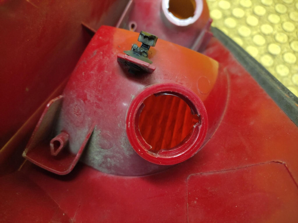 FORD FOCUS MK1 light right rear part 1M5113404