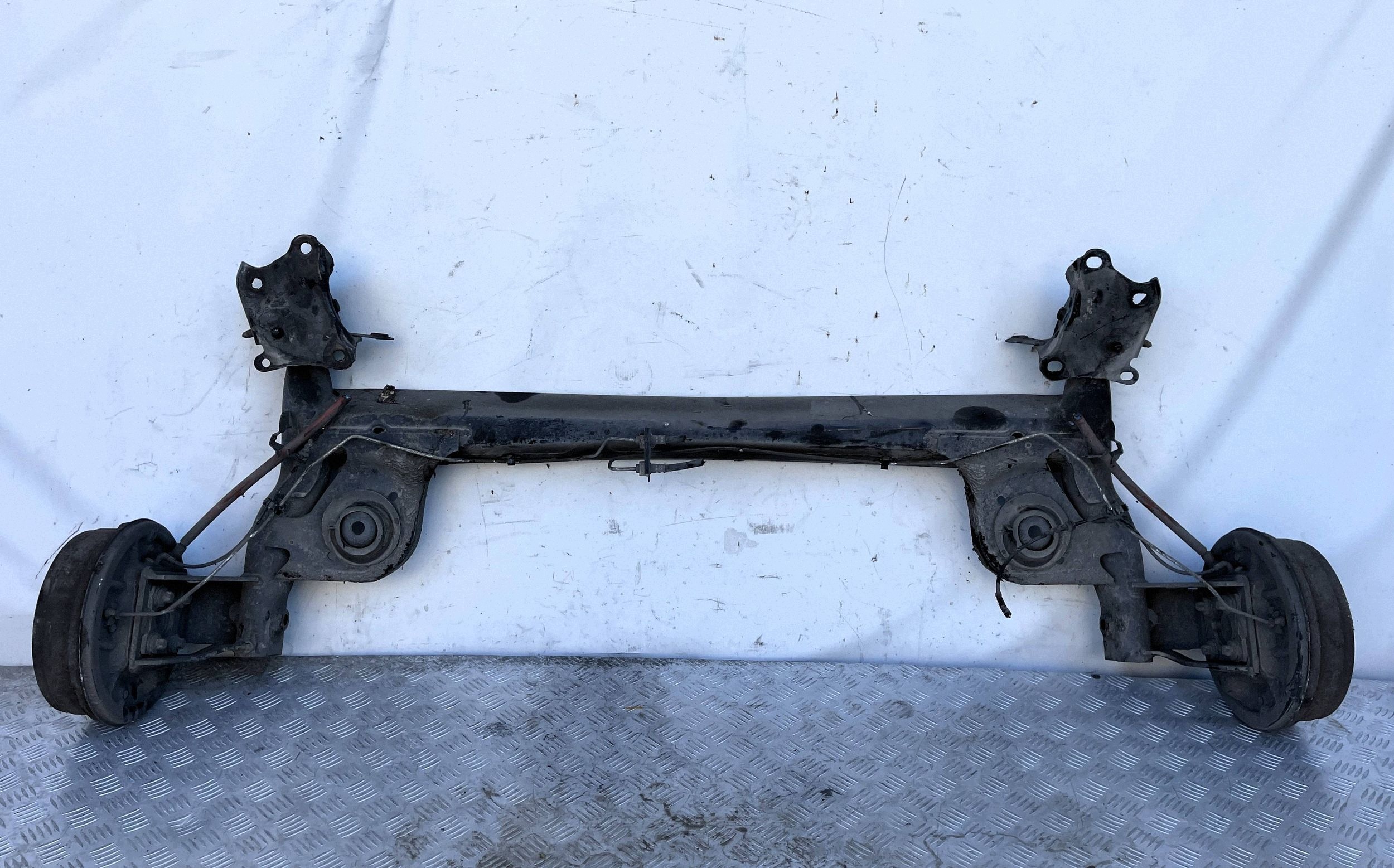 sususpension rear. rear part axis sider DACIA DUSTER 1 and LIFT