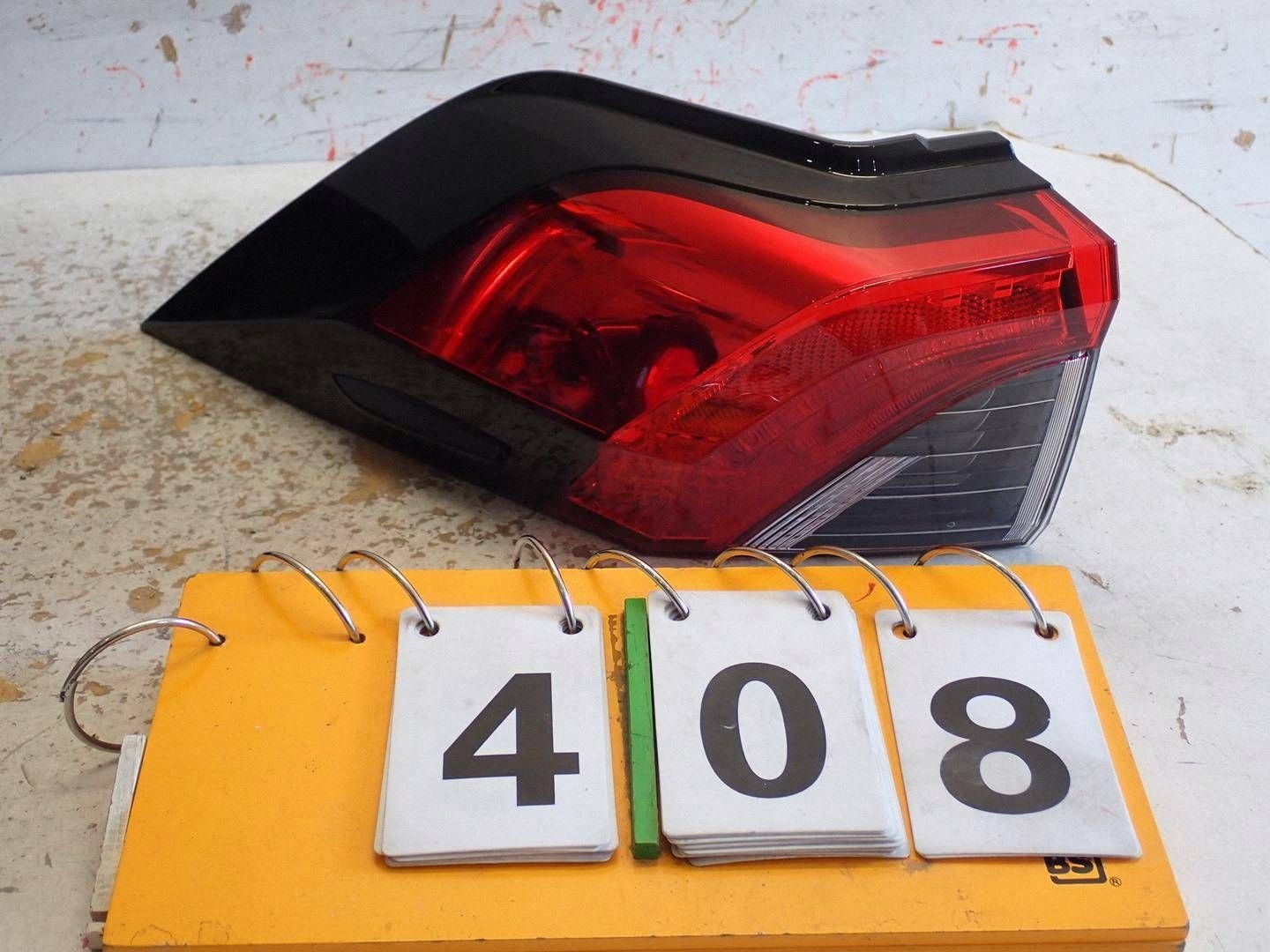 light rear part rear left TOYOTA RAV4 V 2019 -81560-42230