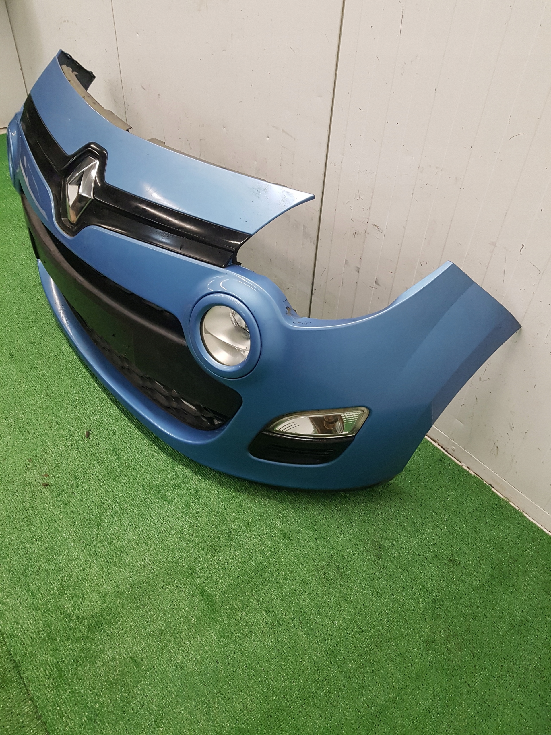 bumper front front RENAULT TWINGO 2