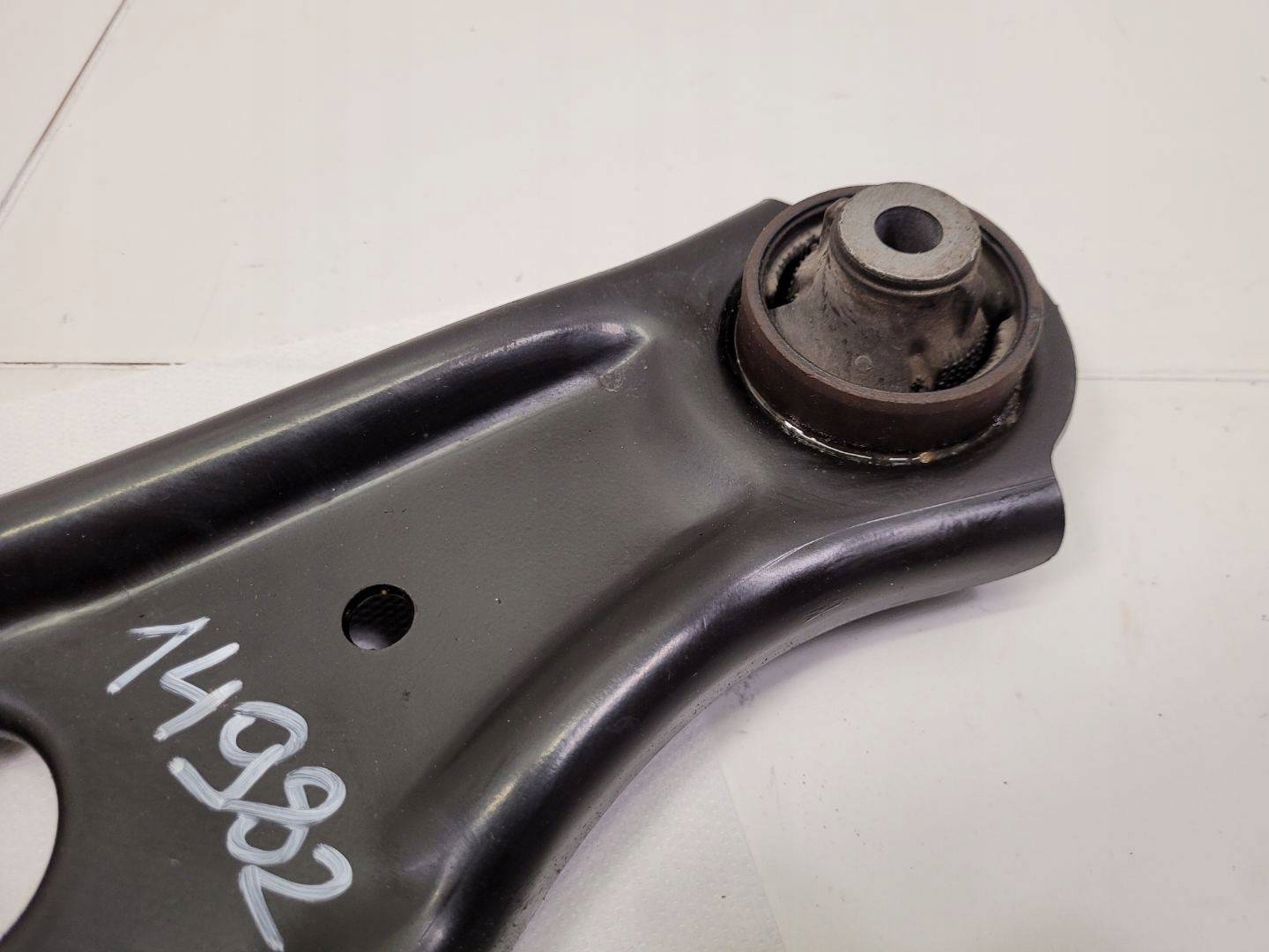 arm front right side Renault Kadjar 2018 44EA0BRH