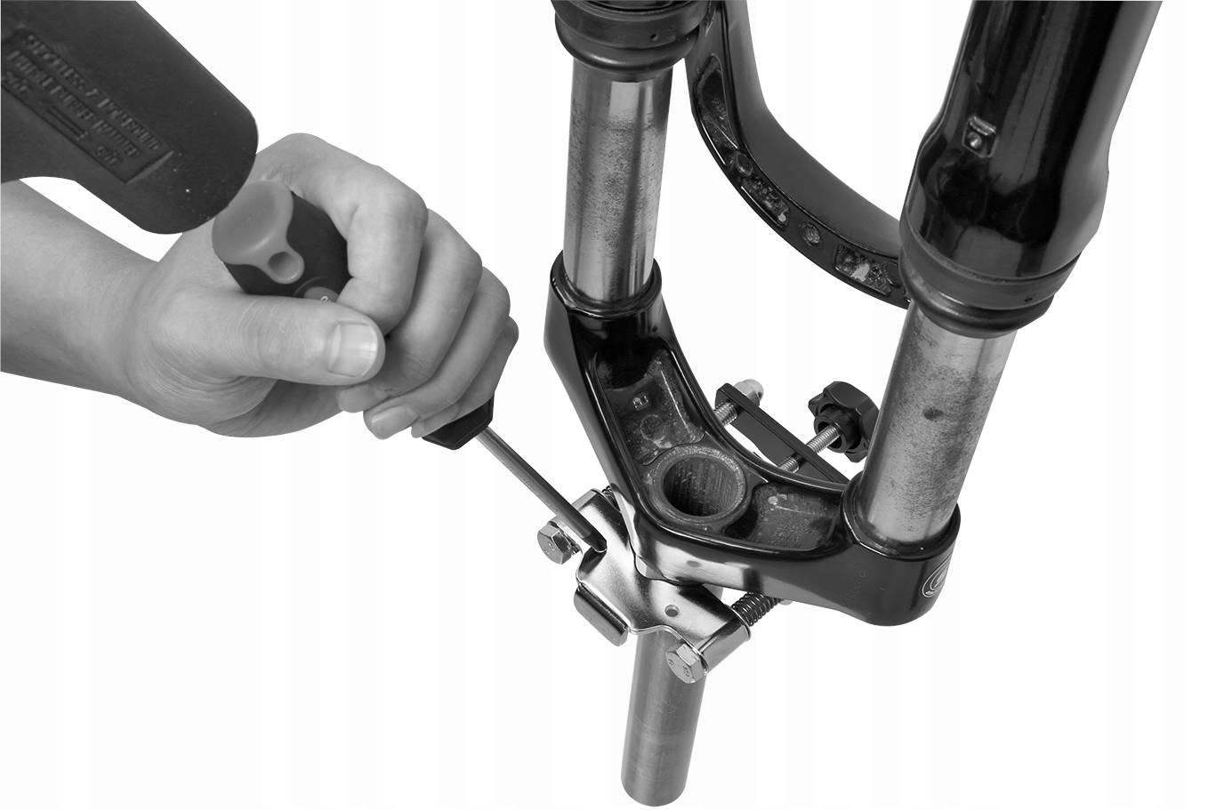 SUPER B TB-1925 KLUCZ DO DEMONTAŻU BIEŻNI STERÓW Model 1-TB1925