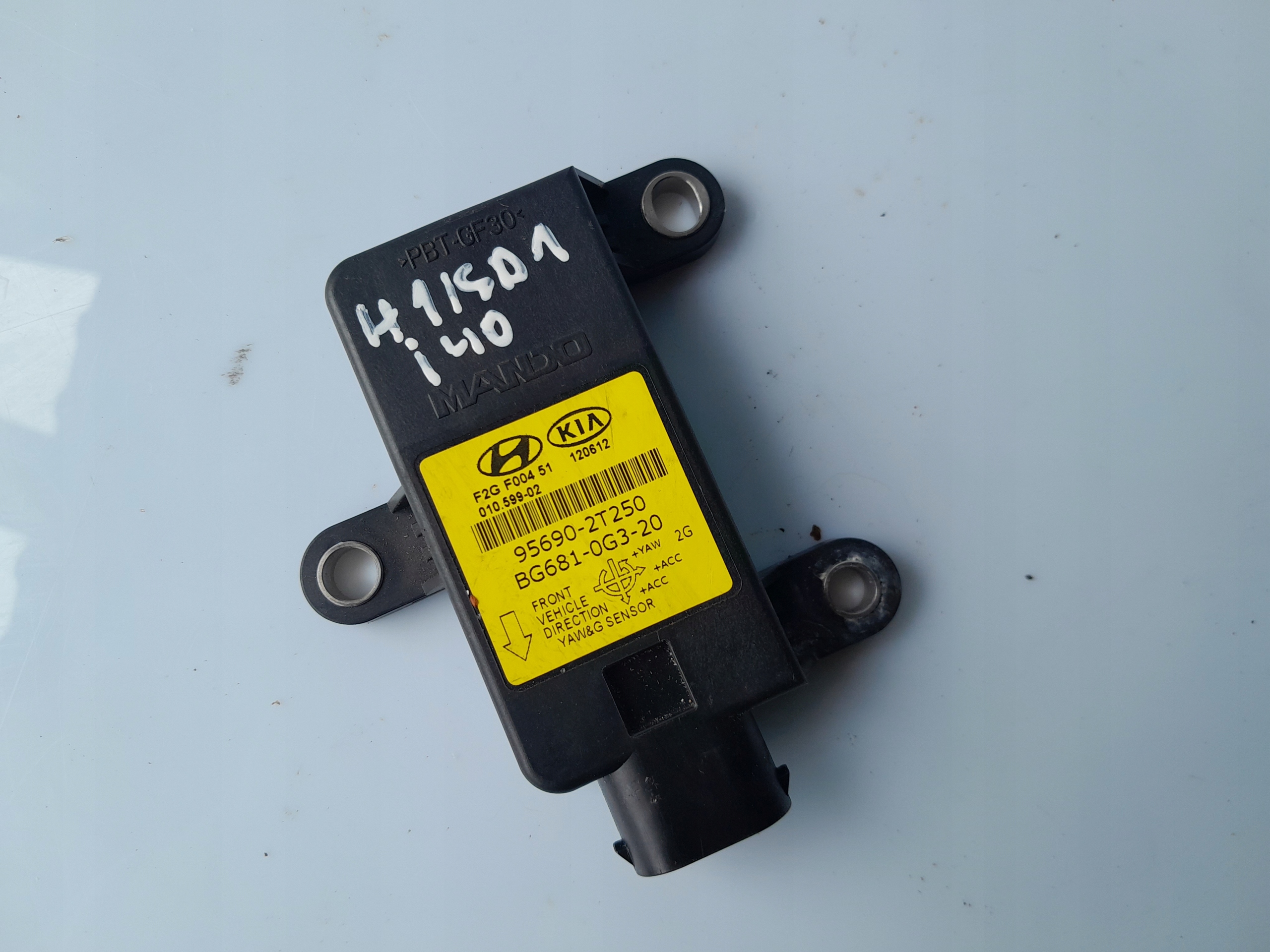 MODUŁ CZUJNIK ODCHYLENIA ESP HYUNDAI i40