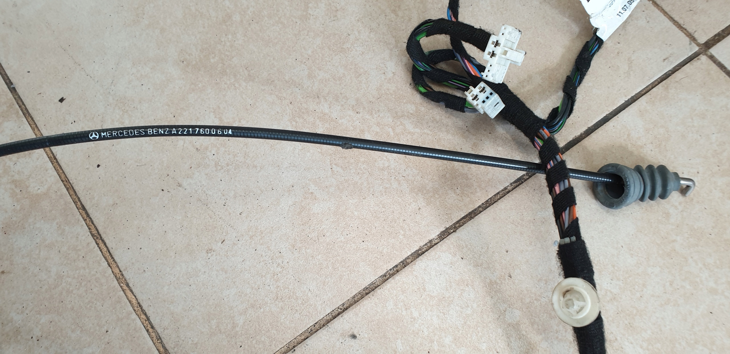 lock left rear rope holder MERCEDES S W221 OE EU