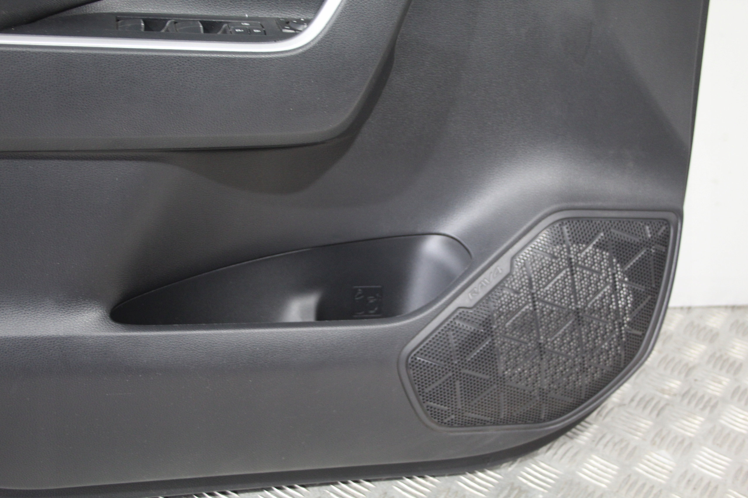 upholstery side door left front TOYOTA RAV4 V 5