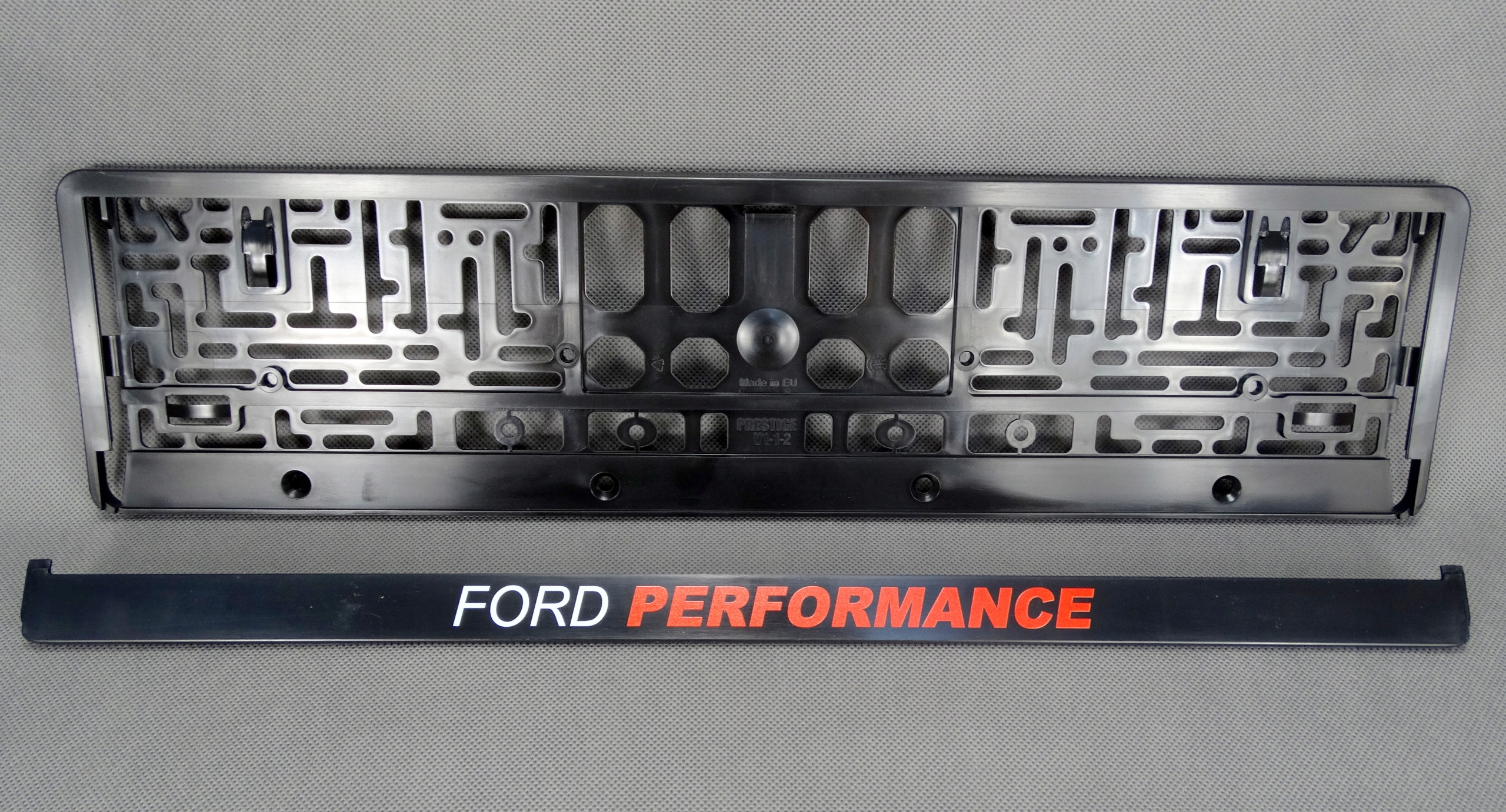 RAMKA TABLICY REJESTRACYJNEJ FORD PERFORMANCE 53cm Stan opakowania oryginalne