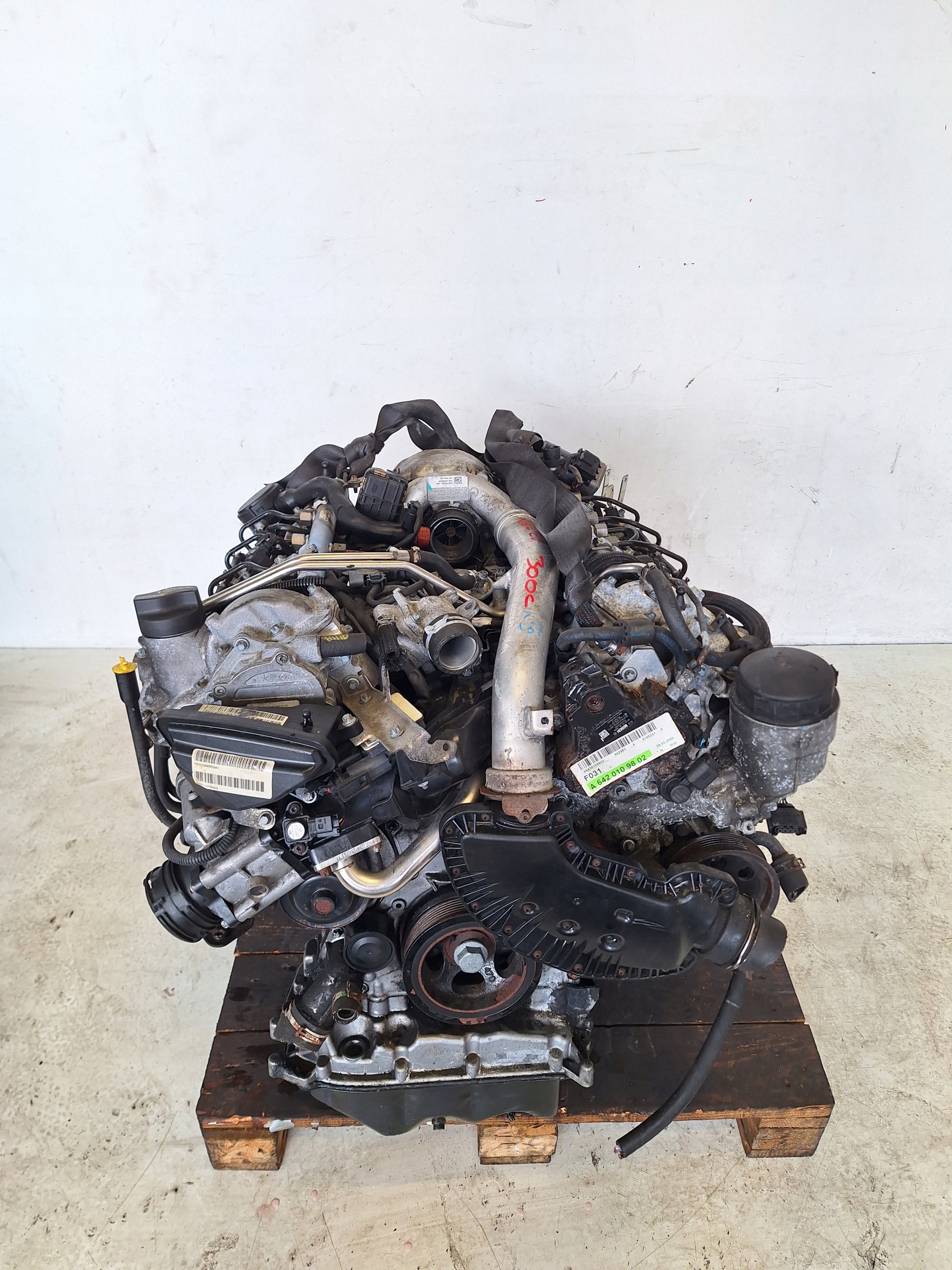 CHRYSLER 300C 06-11 engine 3.2 CRD 230KM 6429892 EURO 4
