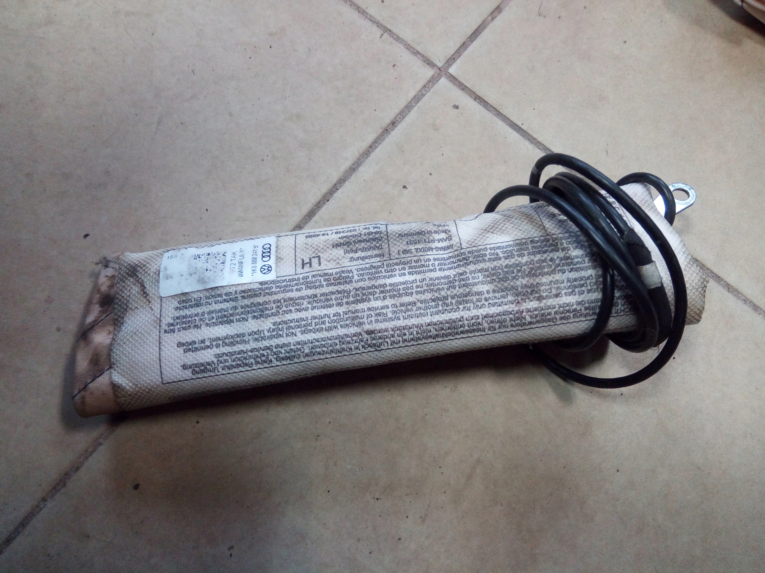 vw Passat CC подушка кресло 1K8880241B 1K8880242B