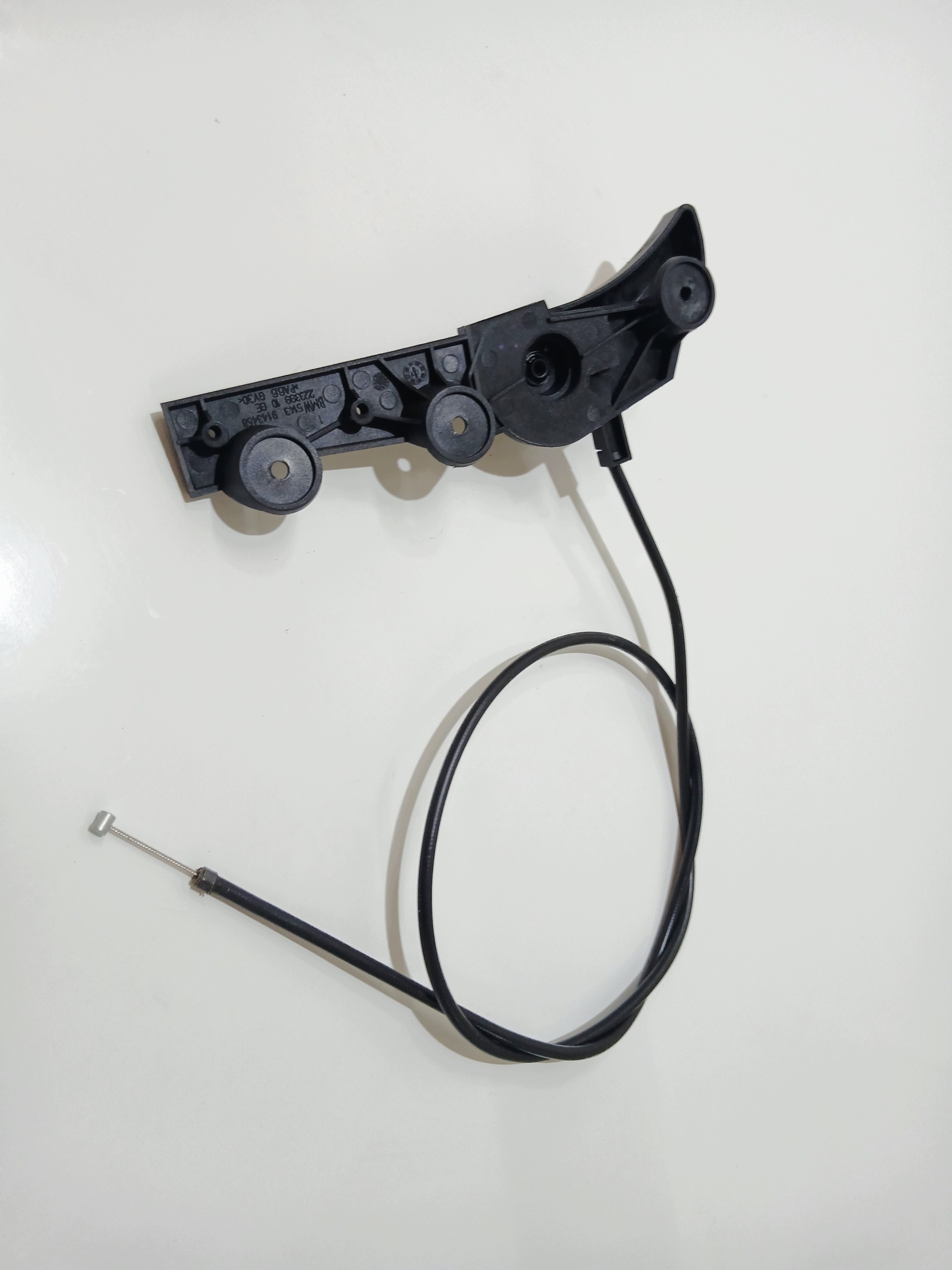 corde levier levier cable ouverture capot du capot BMW E60 E61 9143458 ( 0000358)