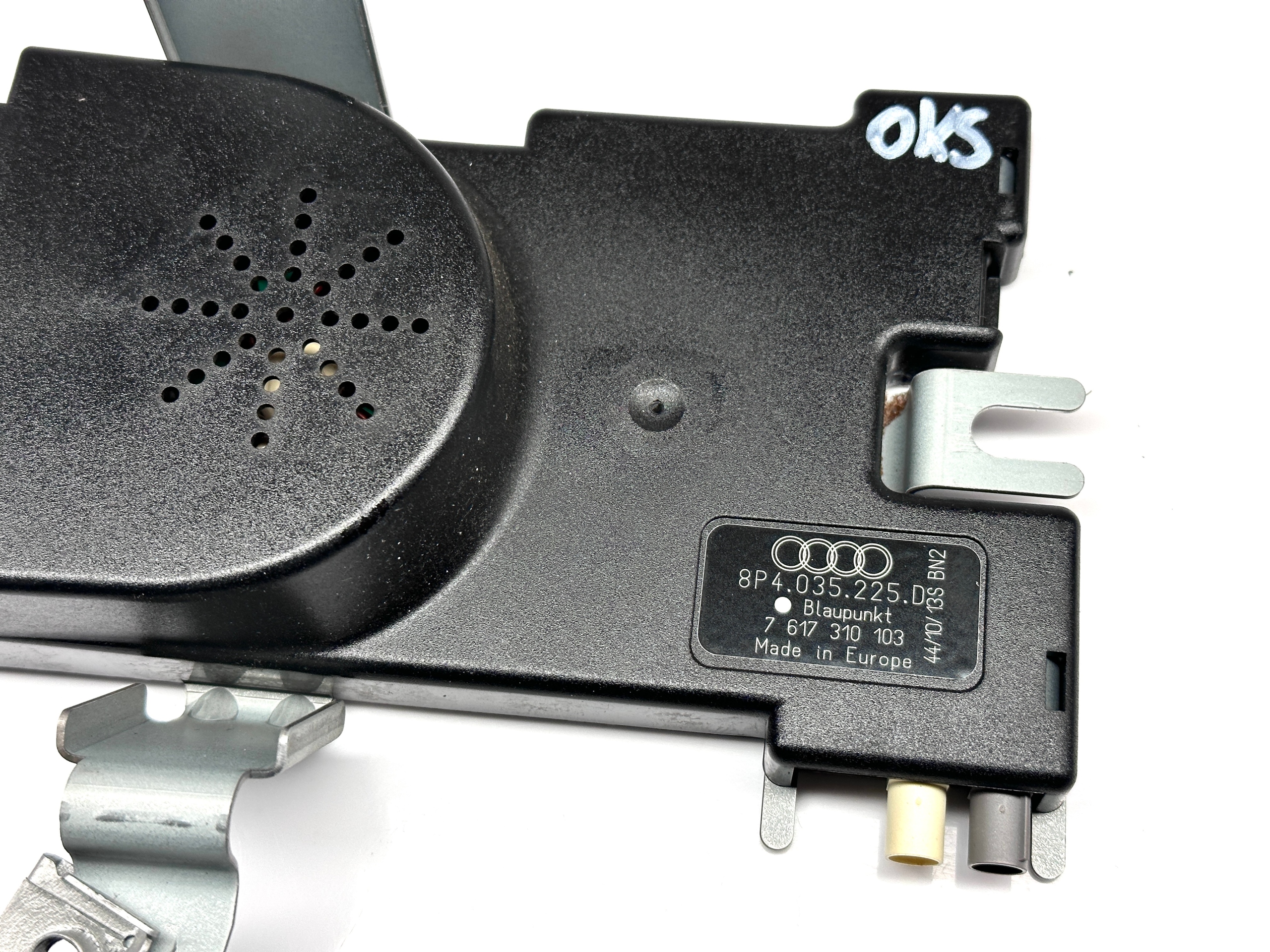 AUDI A3 S3 8P antenna amplifier ANTENY RADIA bonnet boot 8P4035225D