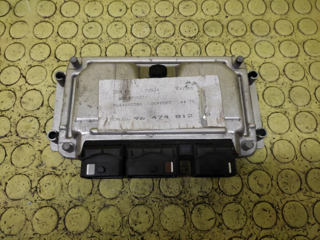 PEUGEOT 307 control unit of the engine 0261207474