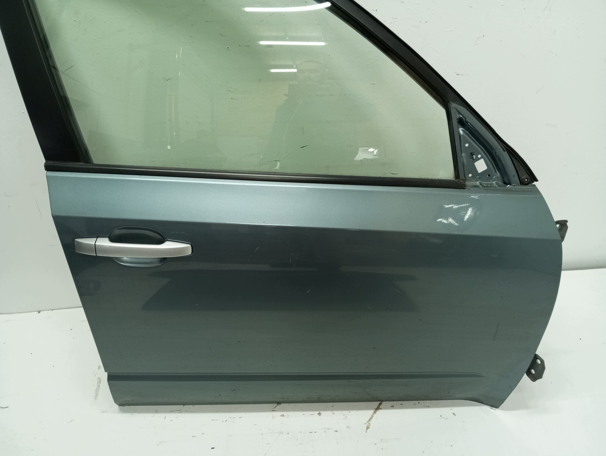 door right front SUBARU FORESTER 10R