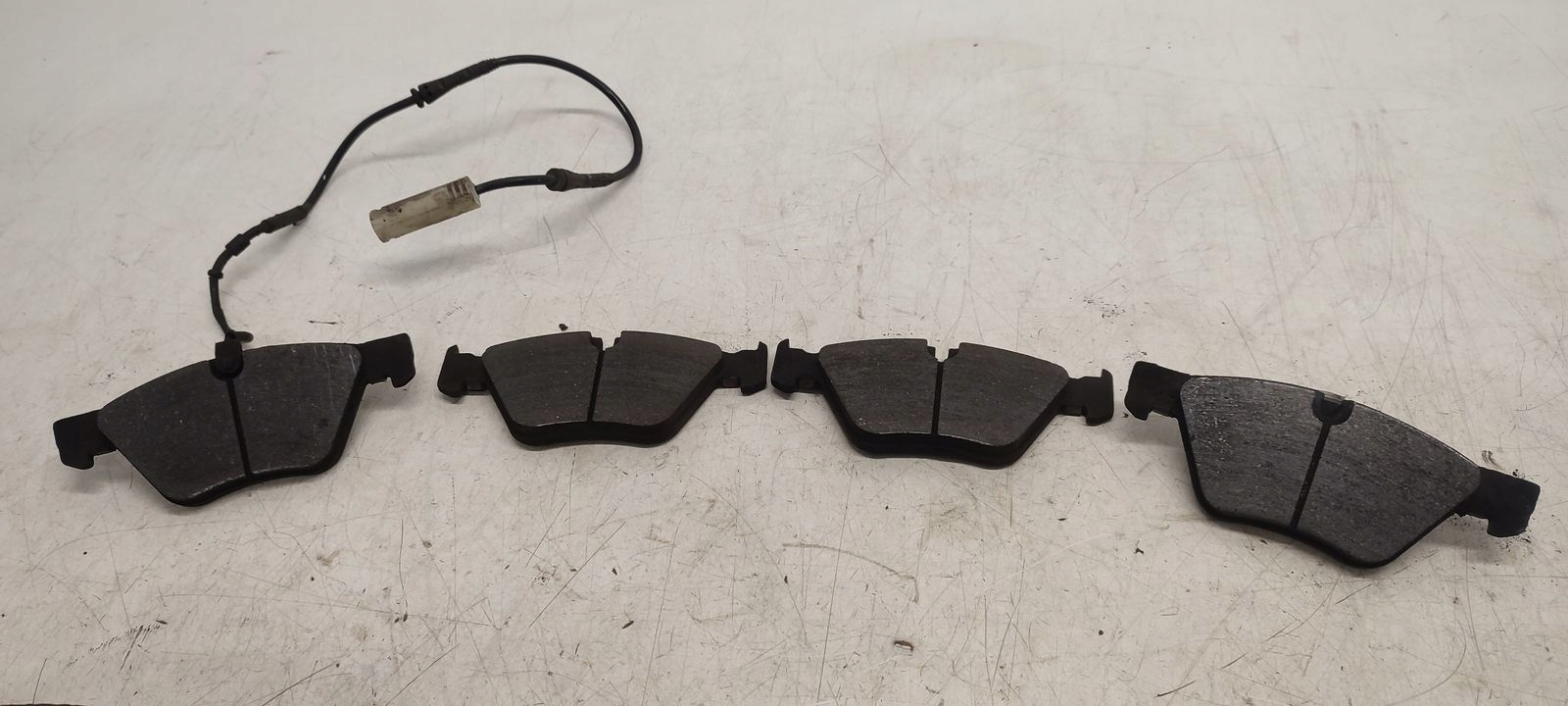 kotuče brzdové plotýnky předek BMW E91 LIFT 2,0D