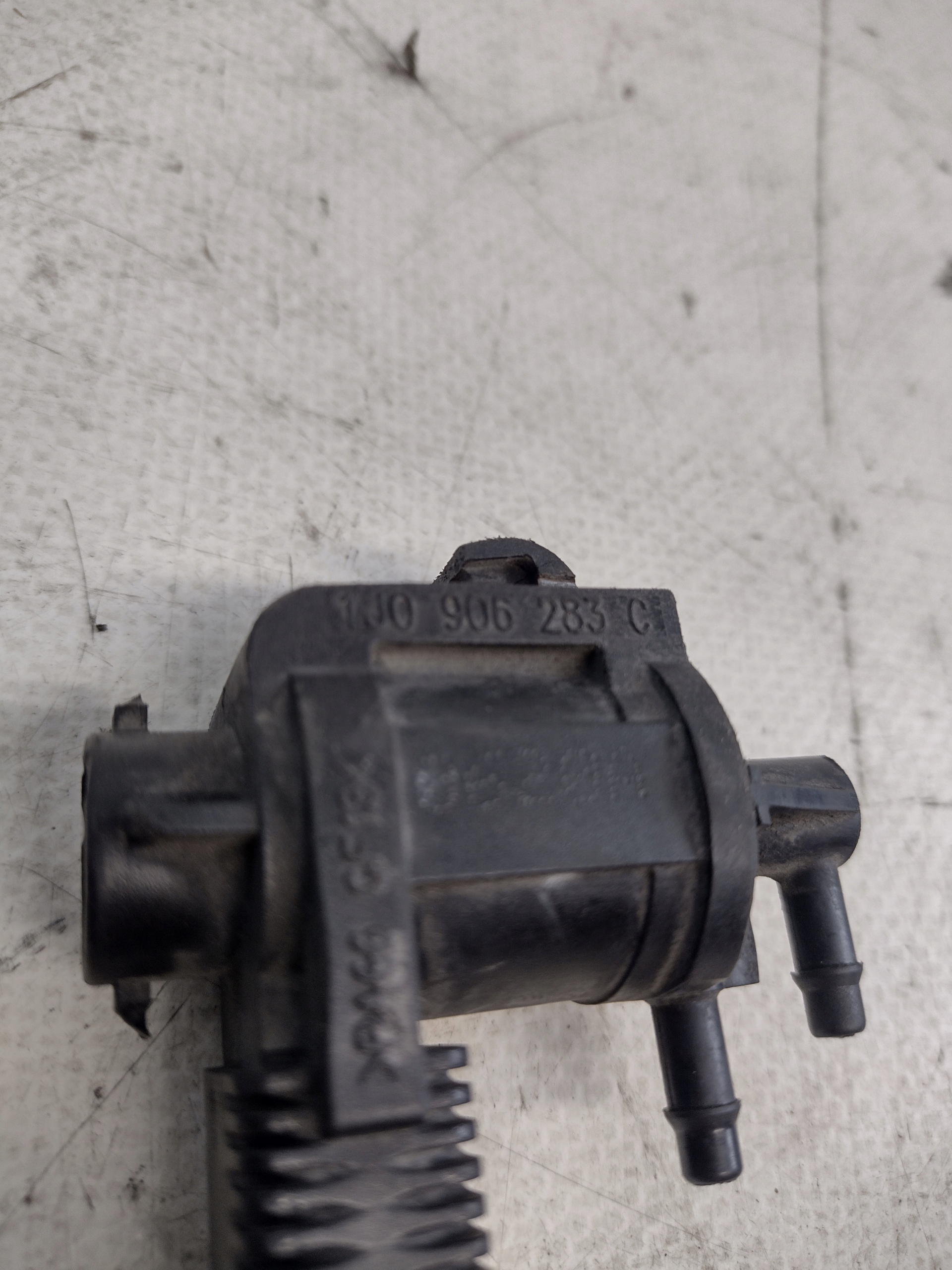 Sensor Unterdruck Volkswagen Golf IV 1,9TDI 1J0906283C